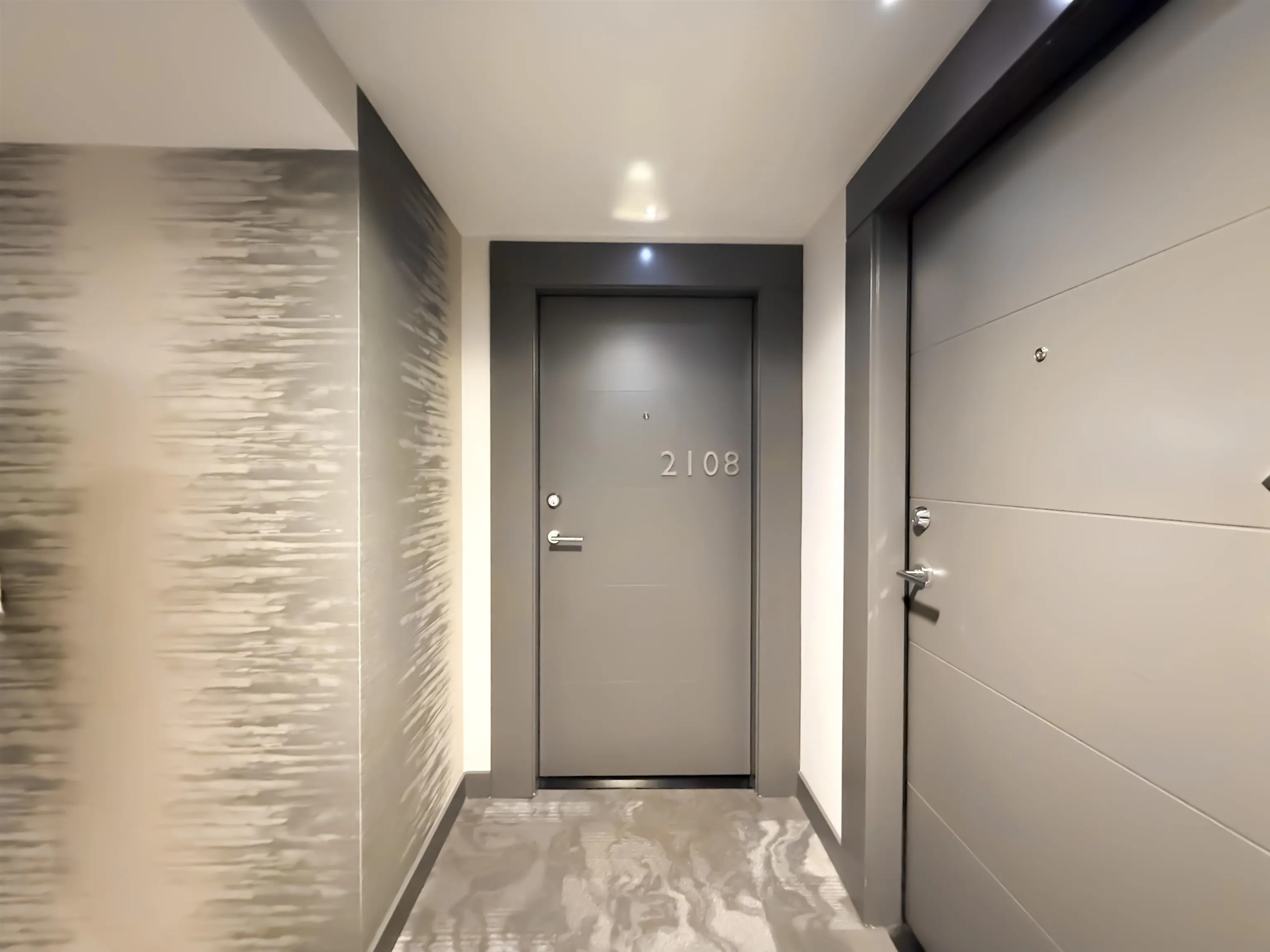 2108 908 Quayside Drive