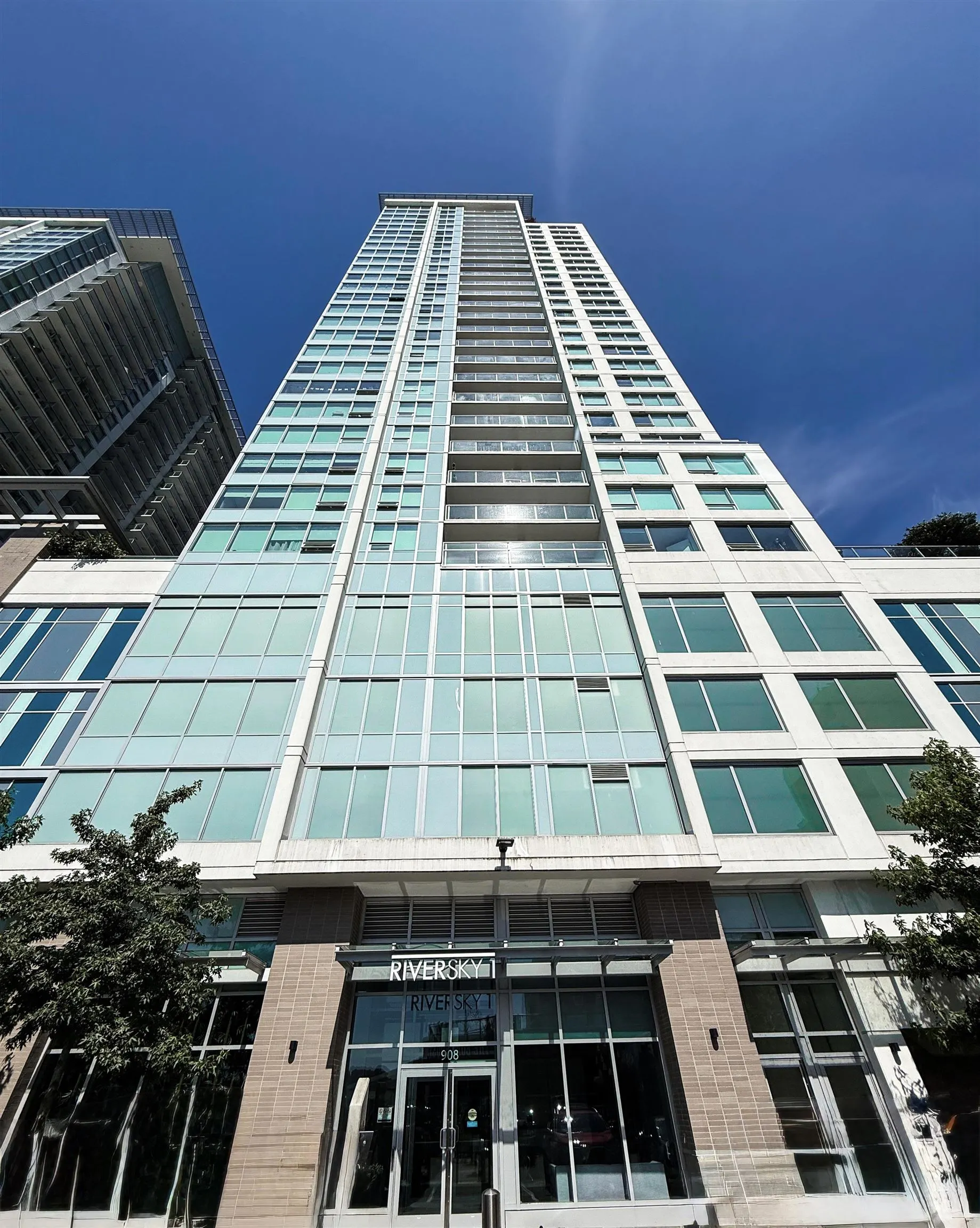 2108 908 Quayside Drive