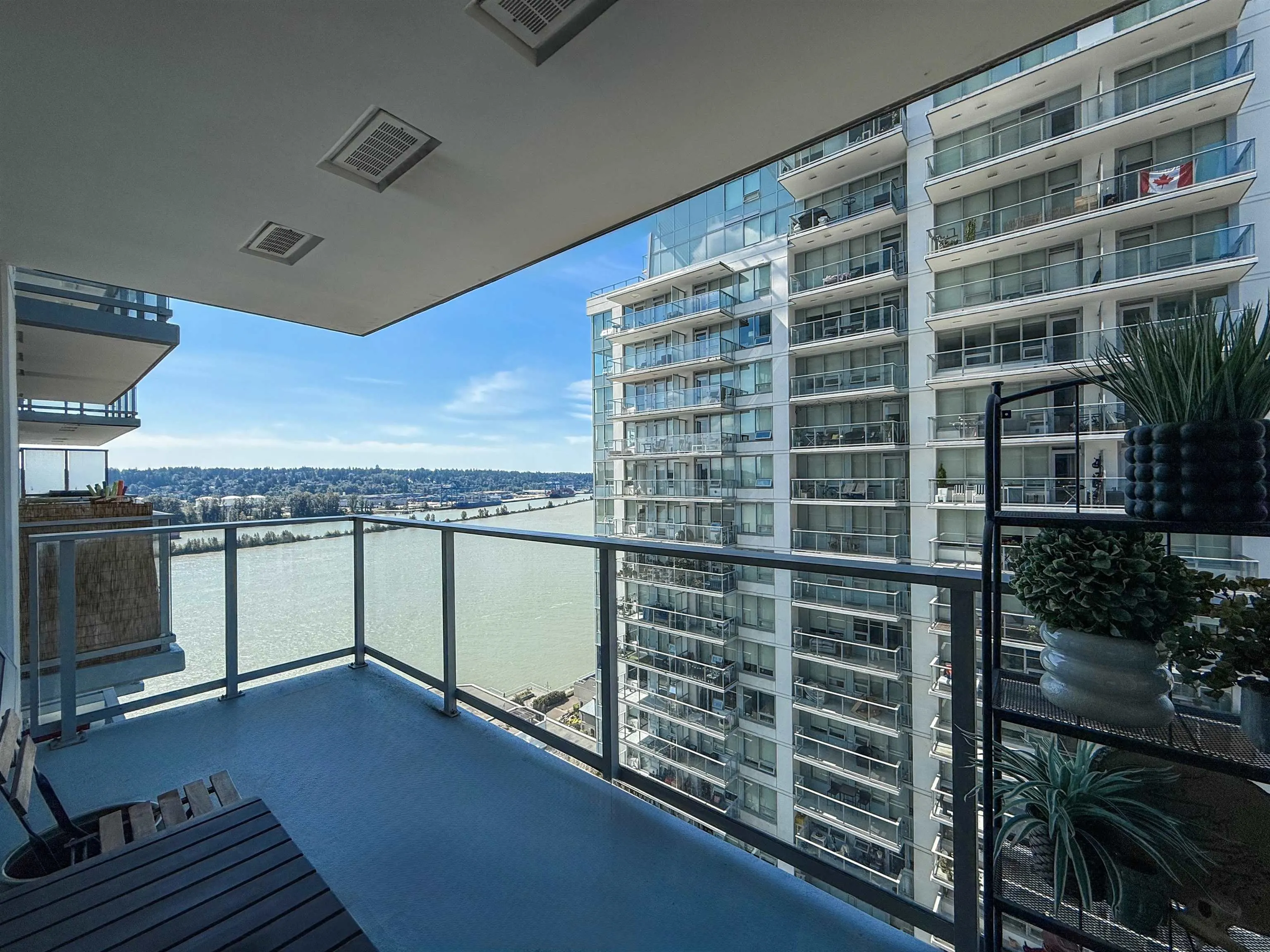 2108 908 Quayside Drive