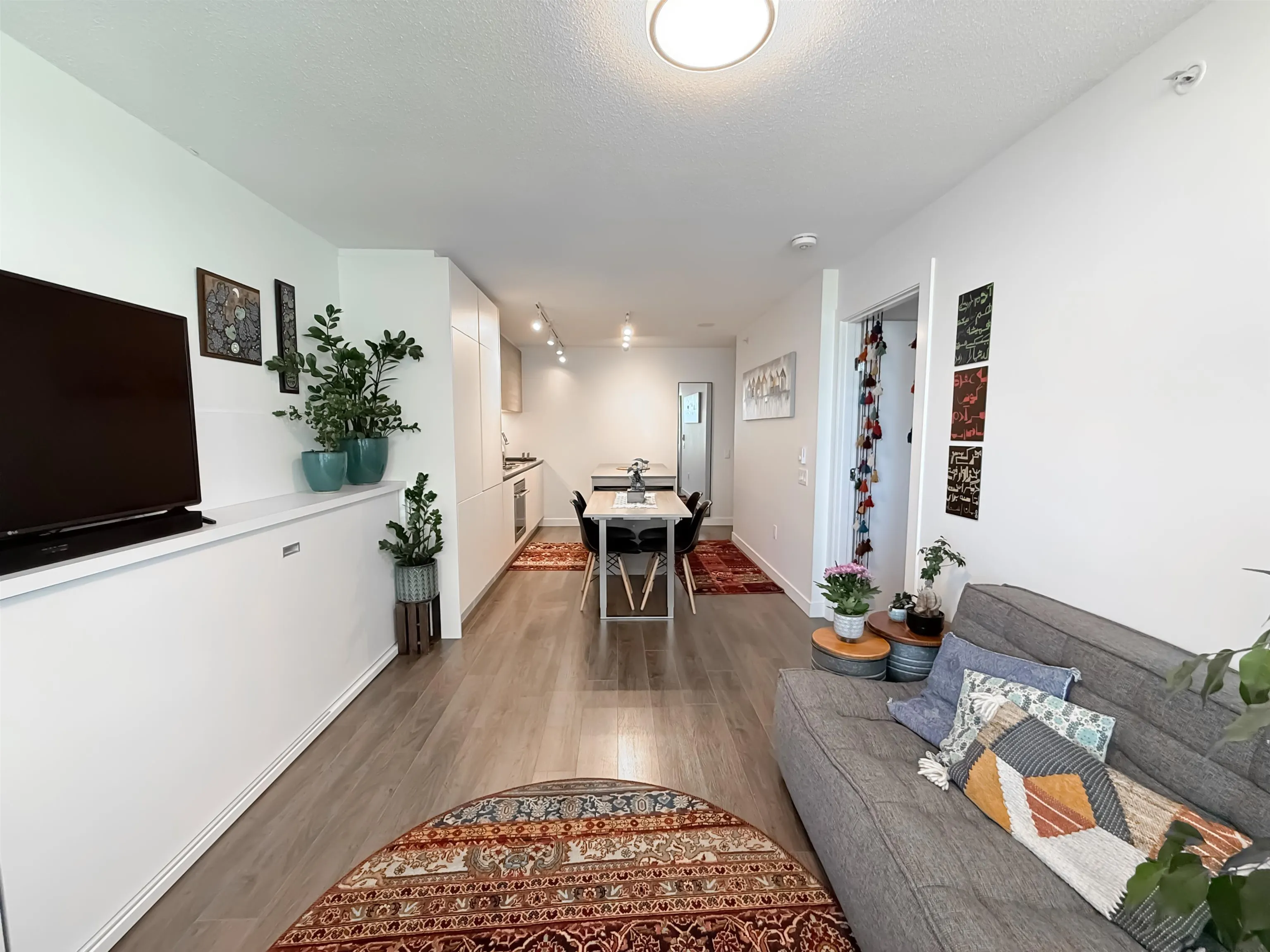 2108 908 Quayside Drive