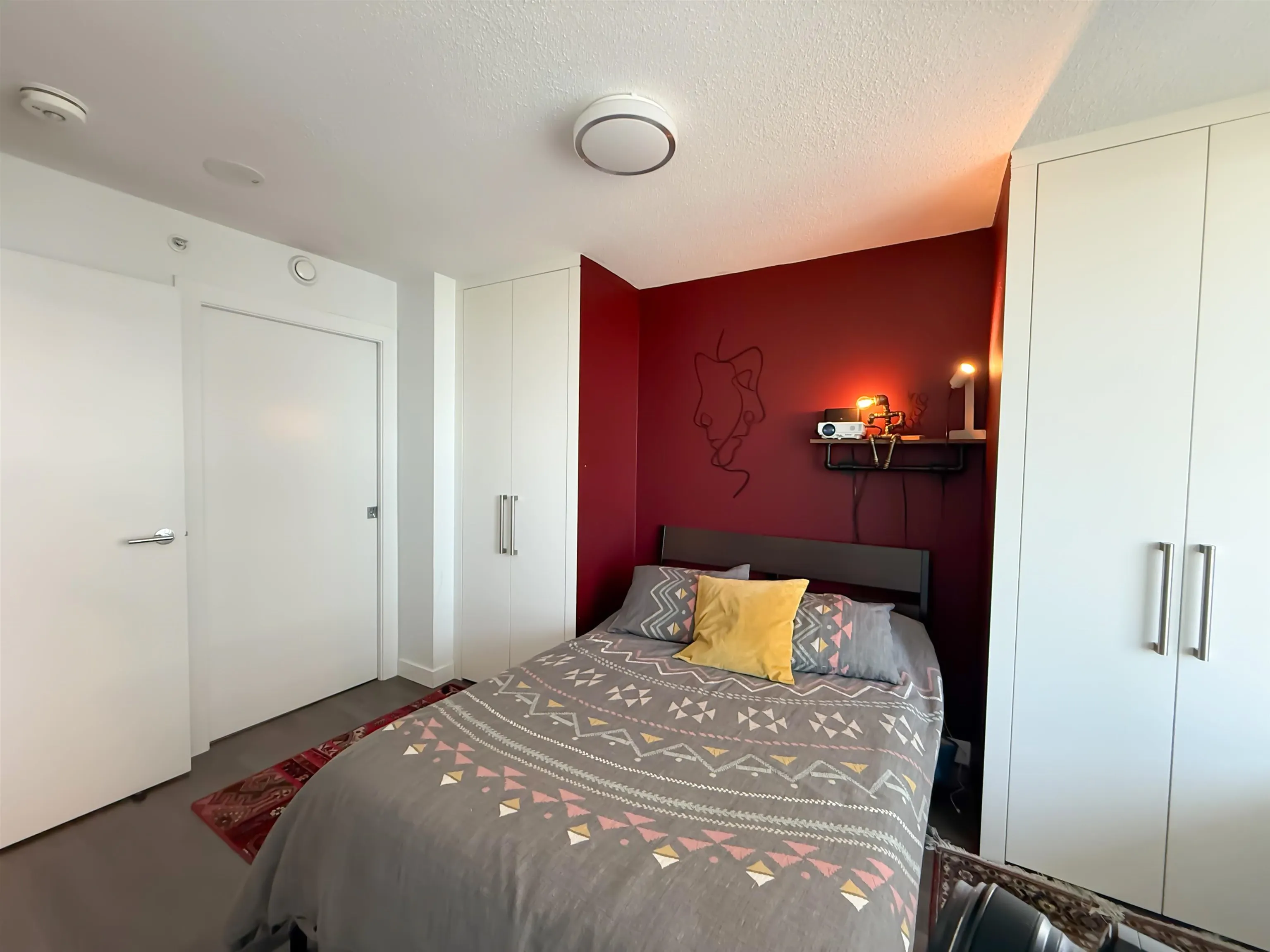 2108 908 Quayside Drive