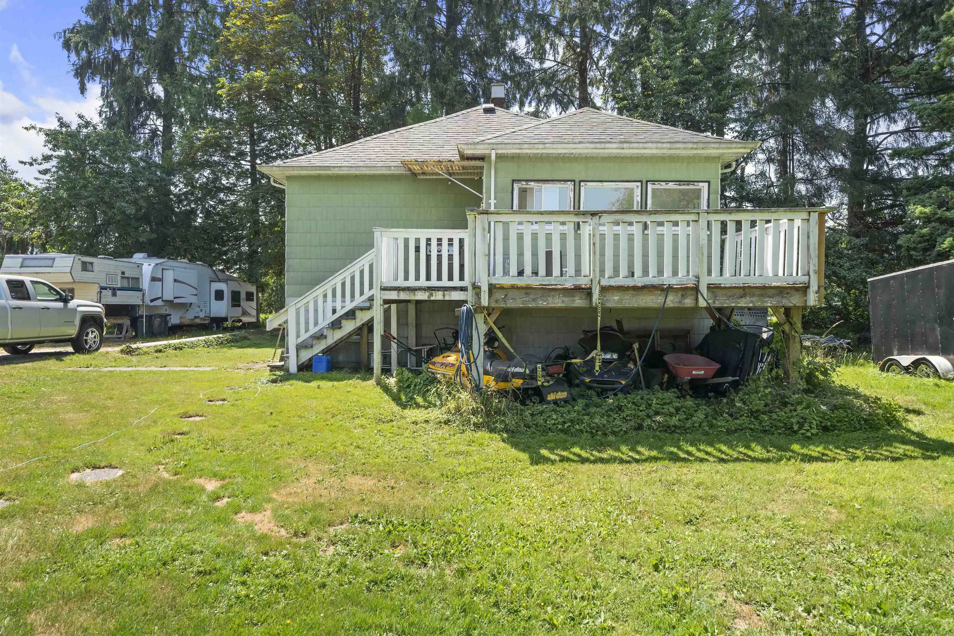 489 Prairie Avenue