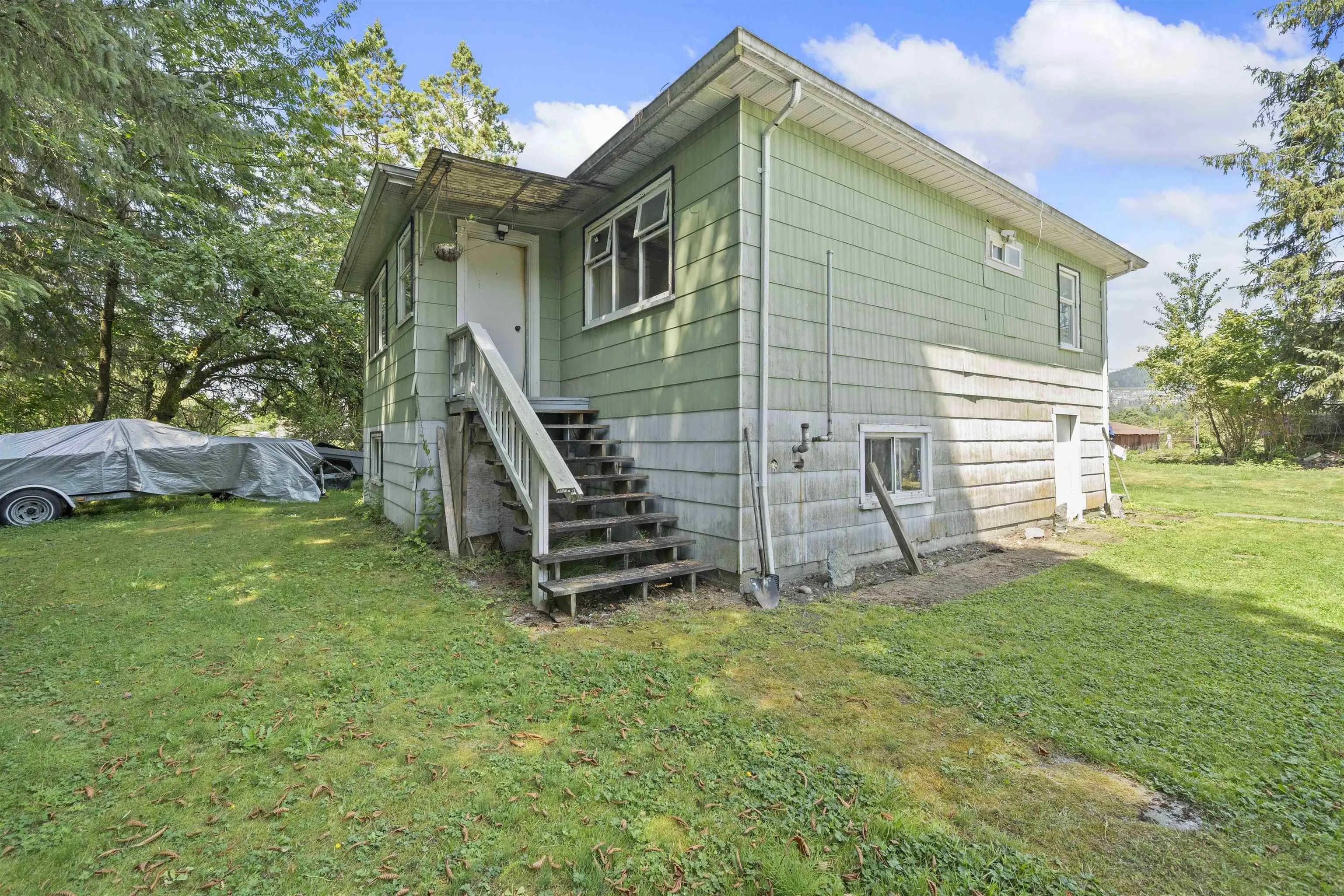 489 Prairie Avenue