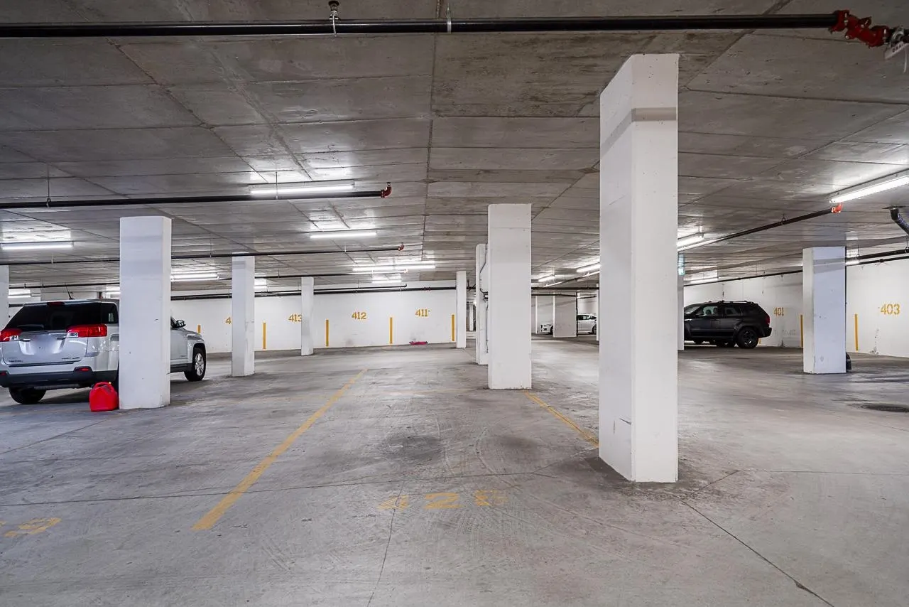 707 13618 100 Avenue