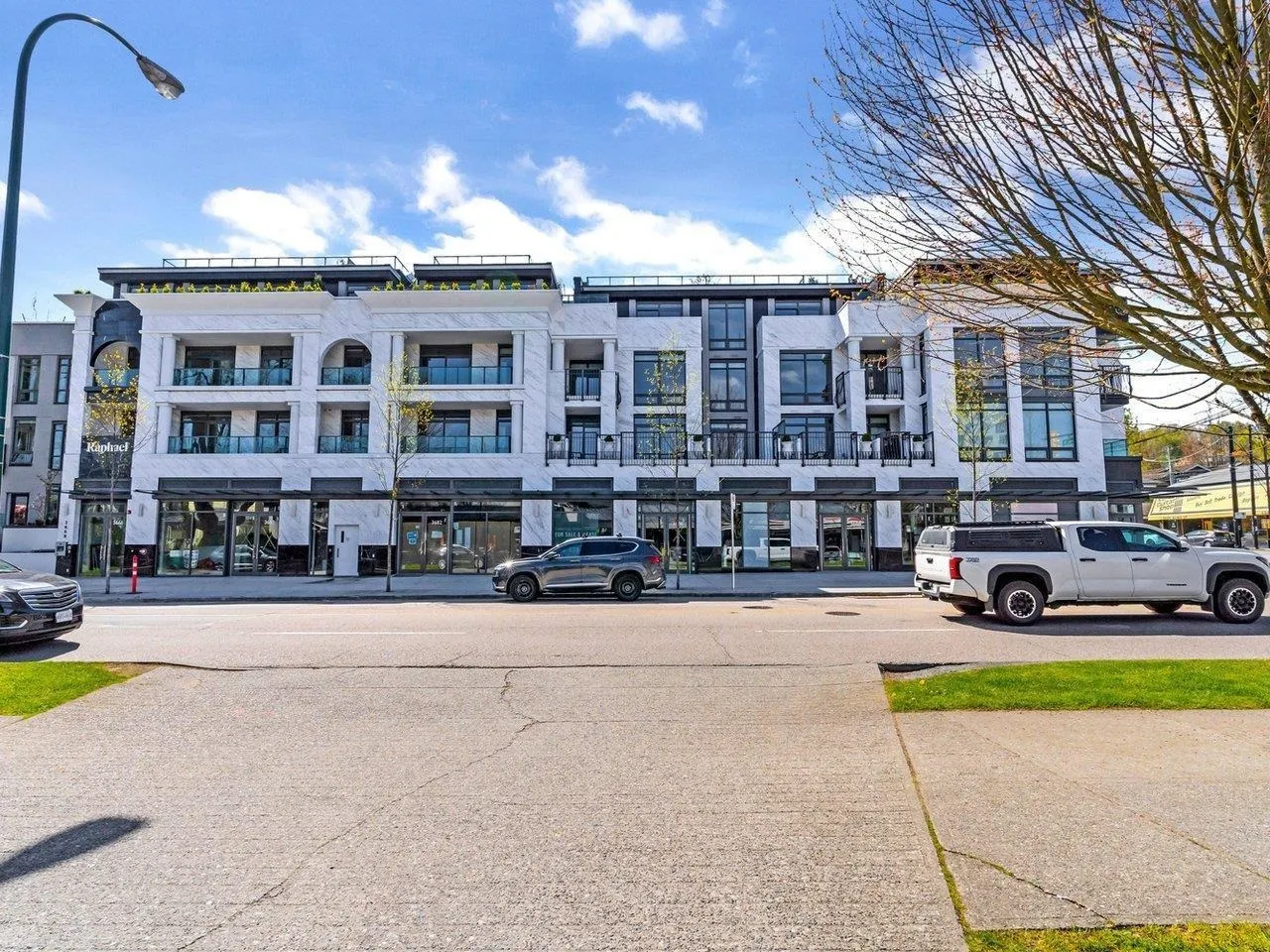 308 3668 W 10th Avenue