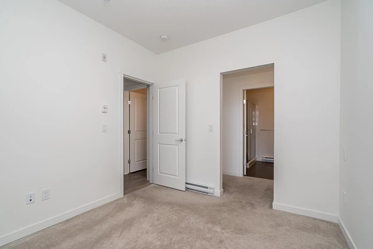 505 15858 Fraser Highway