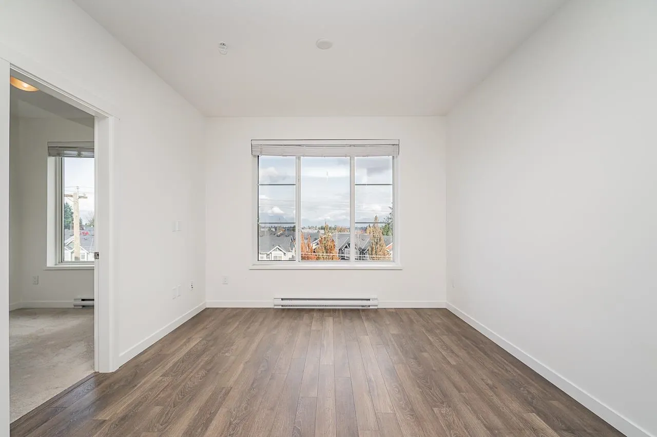 505 15858 Fraser Highway