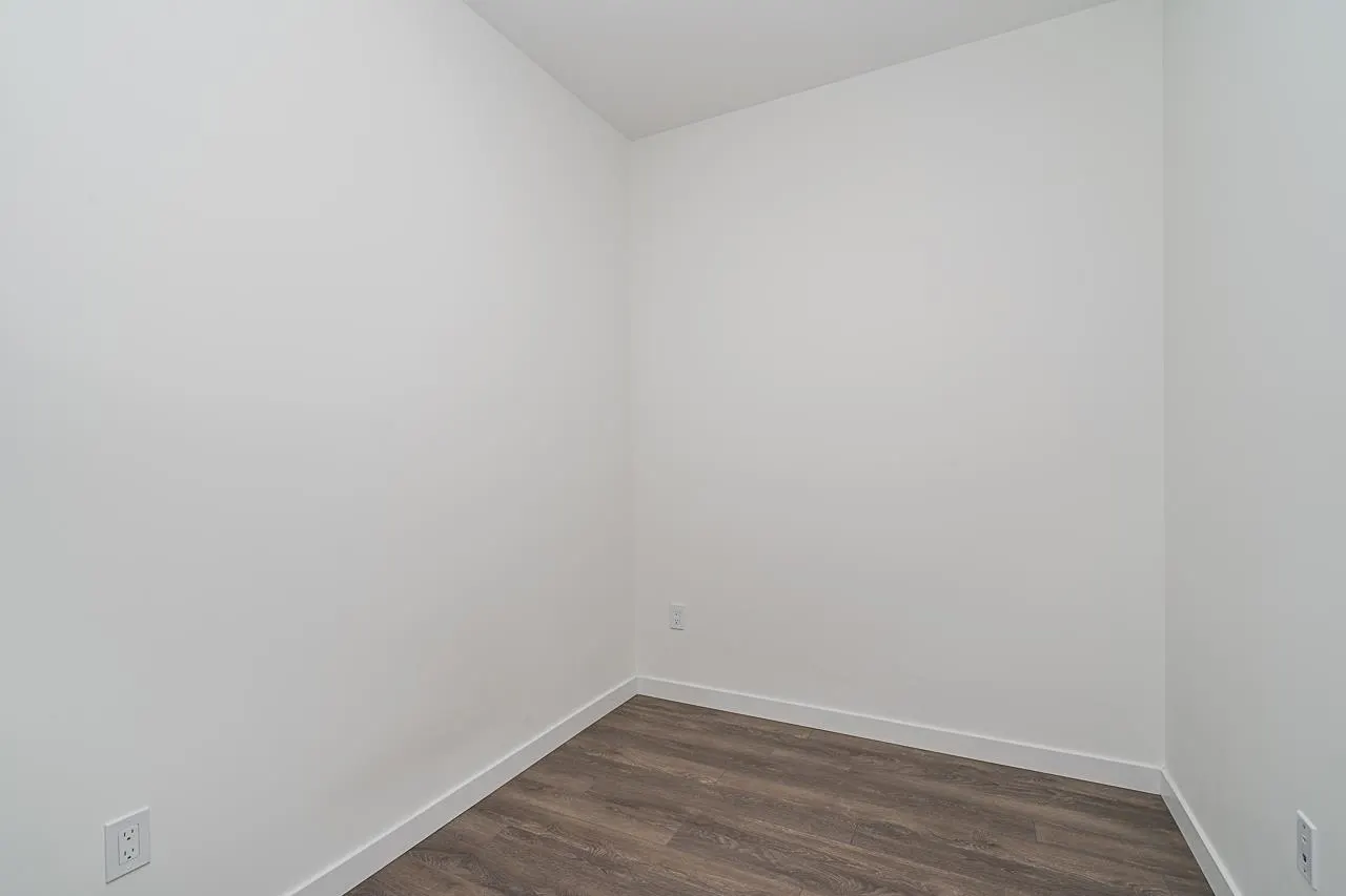 505 15858 Fraser Highway