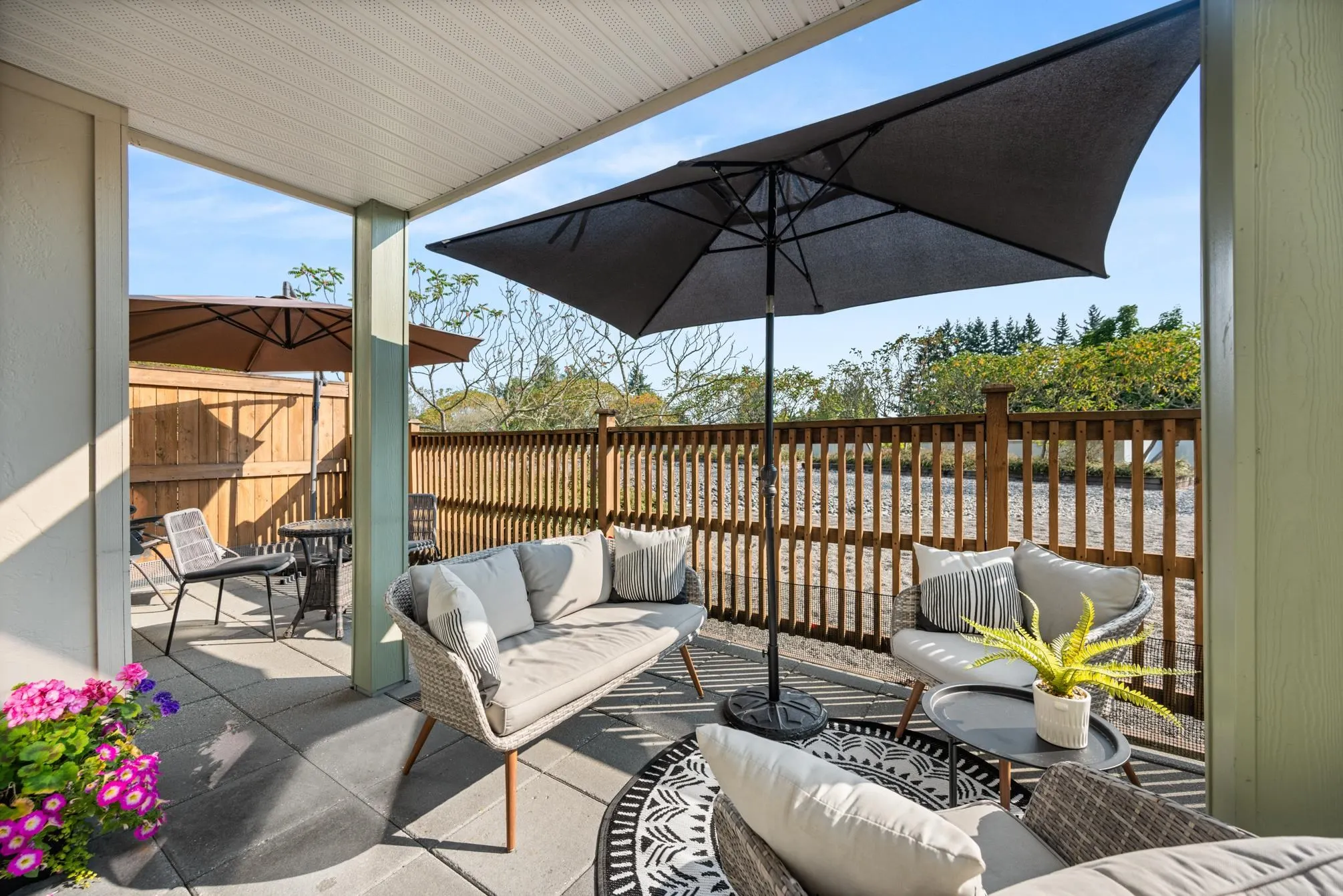 209 15735 Croydon Drive
