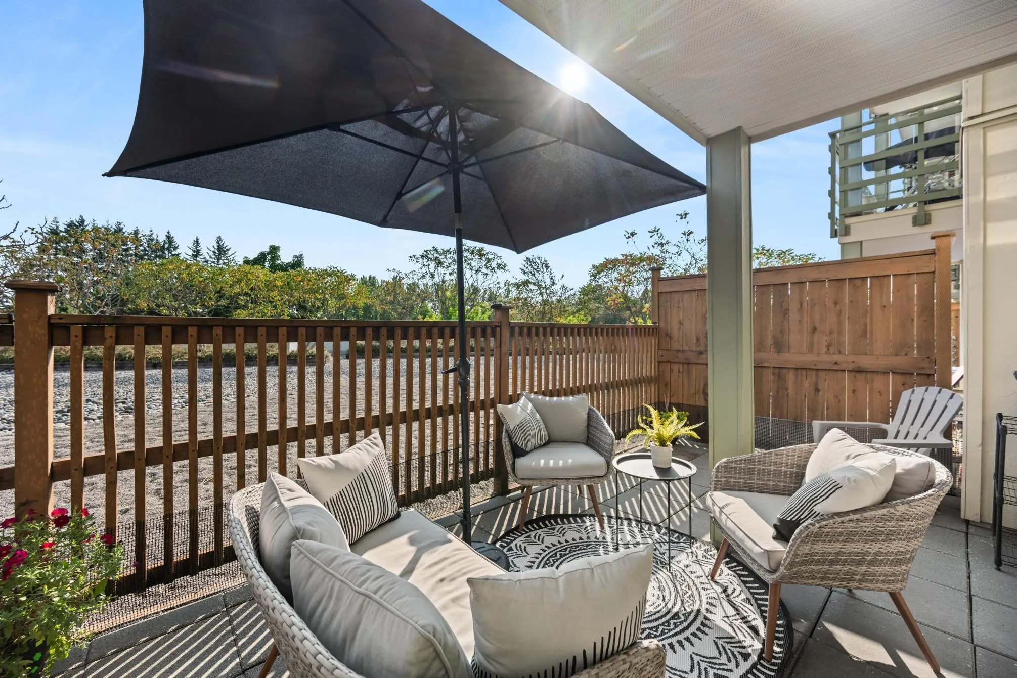 209 15735 Croydon Drive
