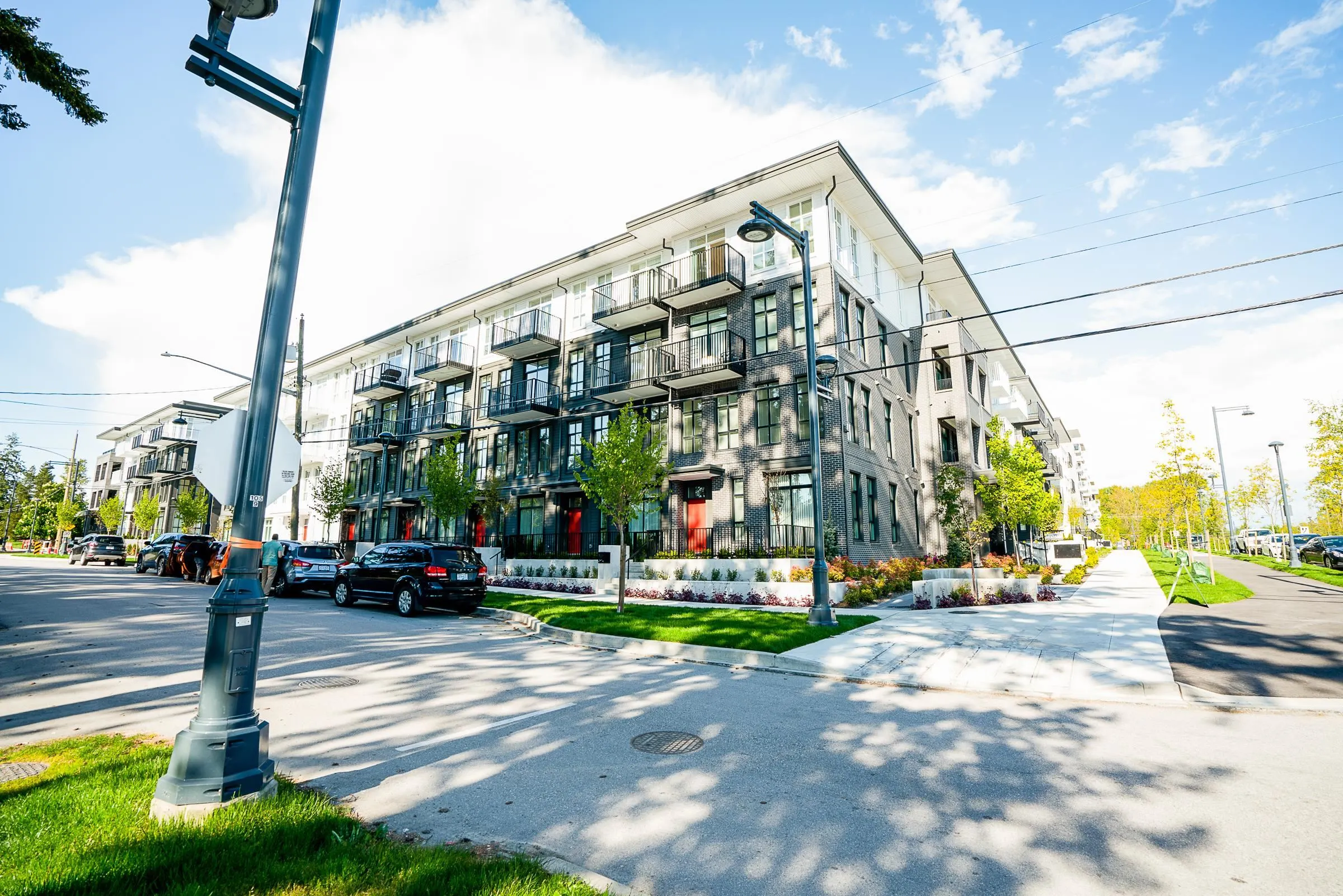 201 13929 105 Boulevard