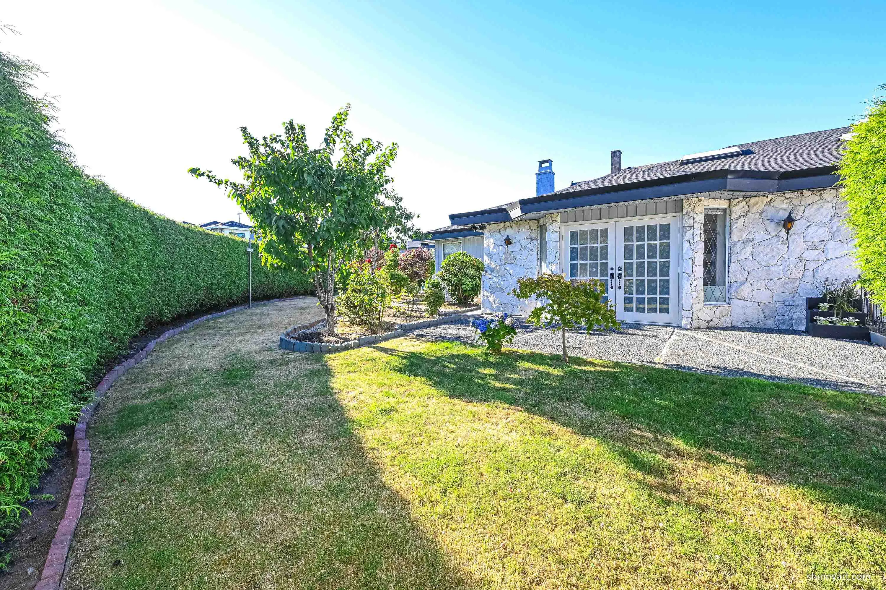 4151 Waller Drive