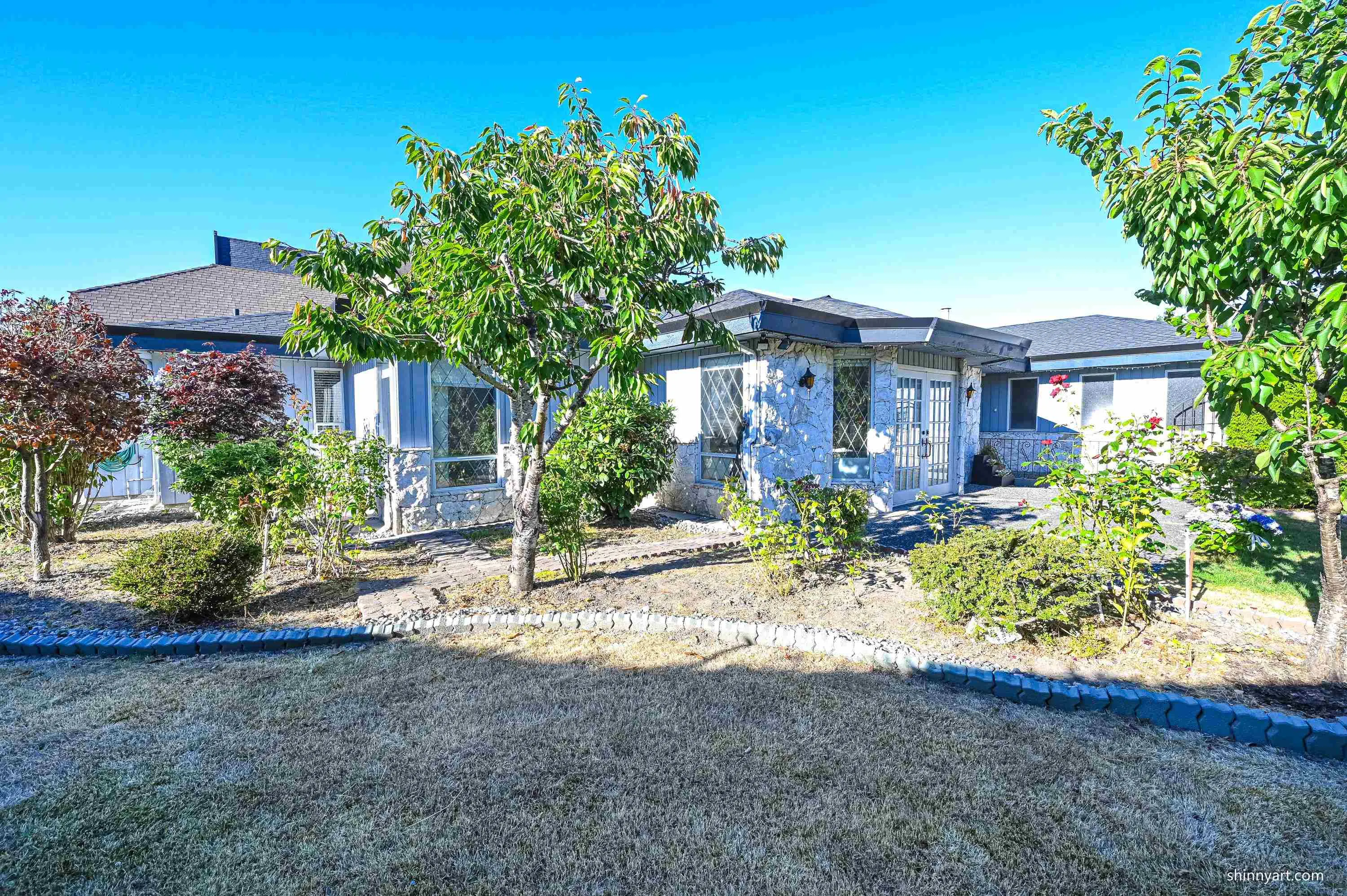 4151 Waller Drive