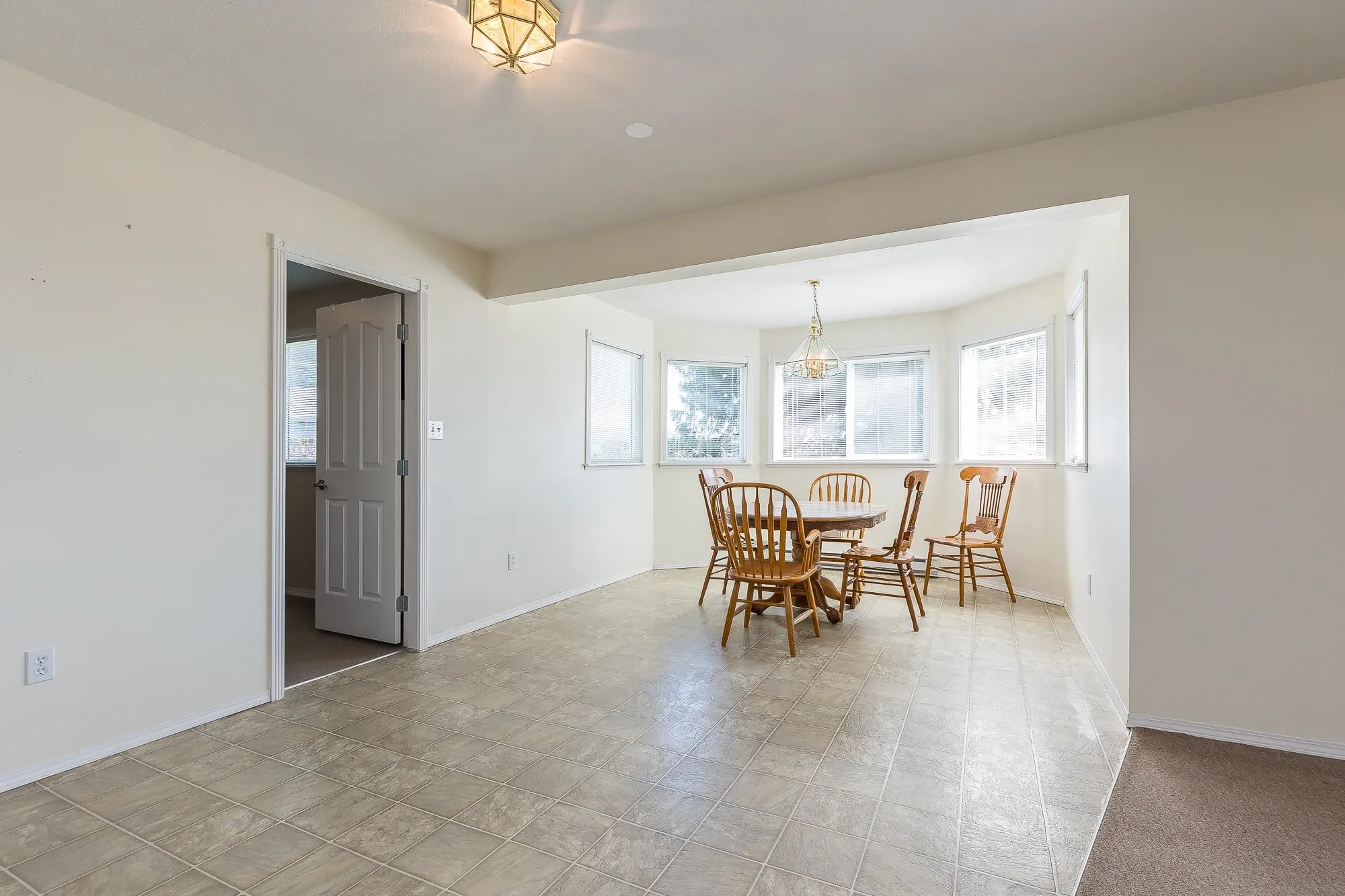 35148 Knox Crescent