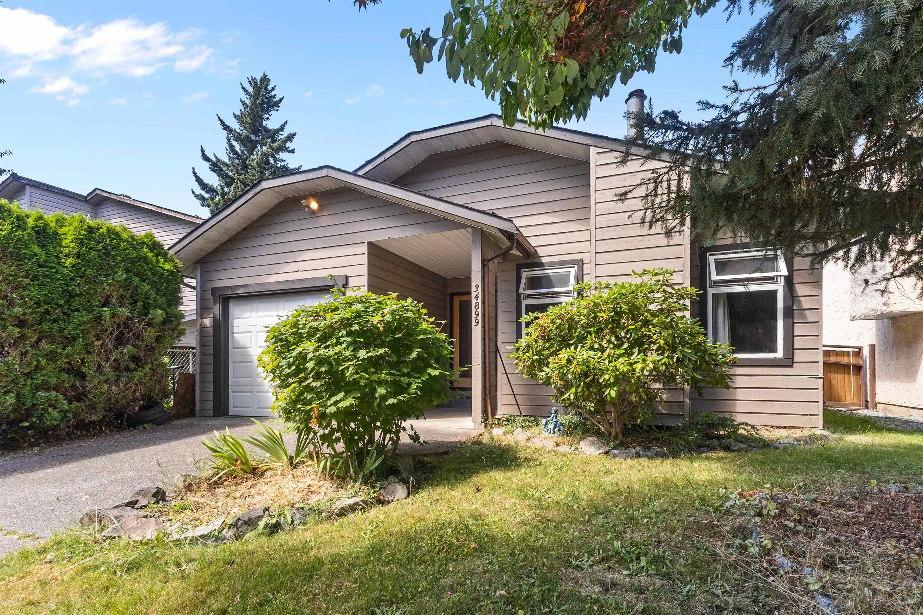 34899 Glenn Mountain Drive