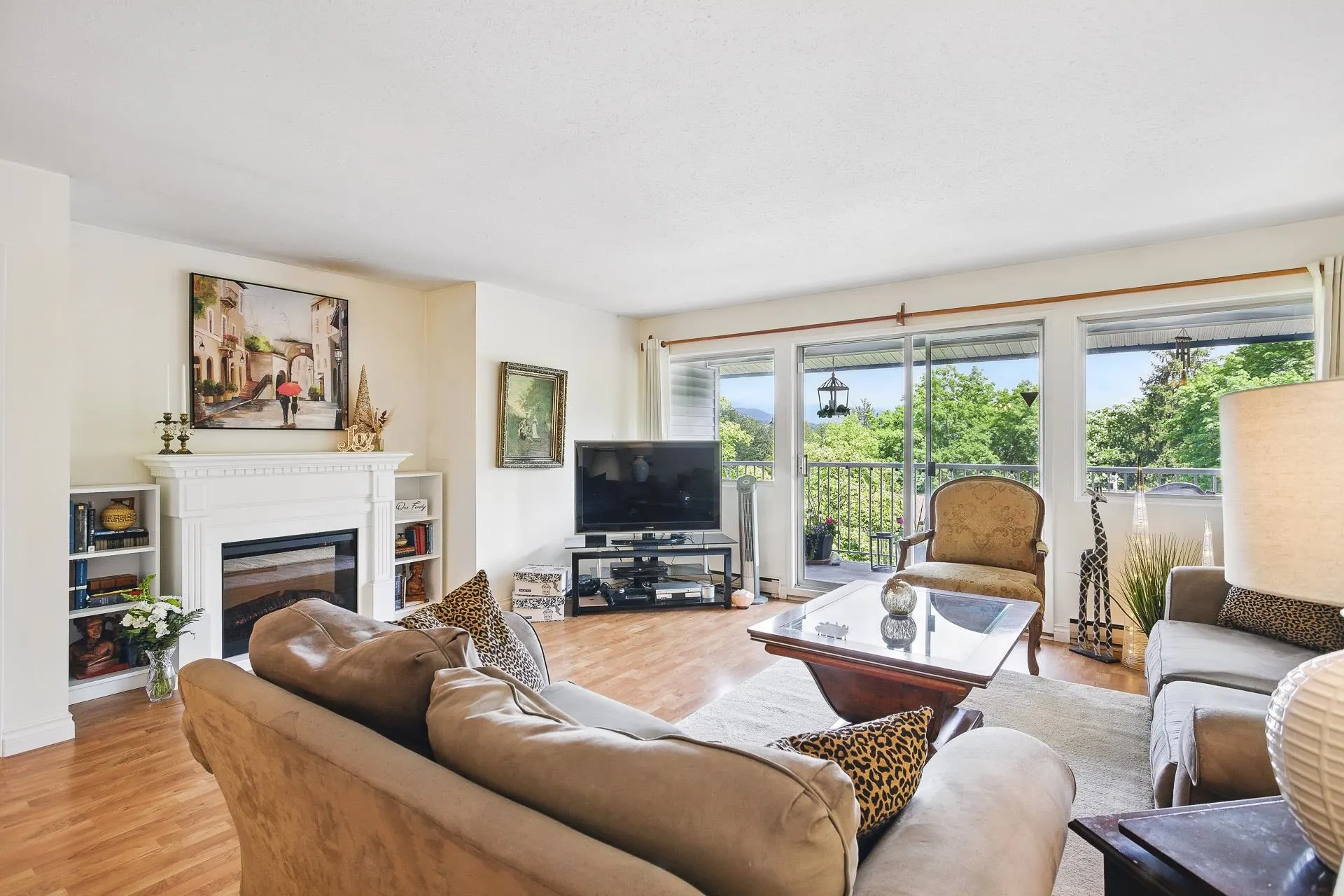 1087 Cecile Drive