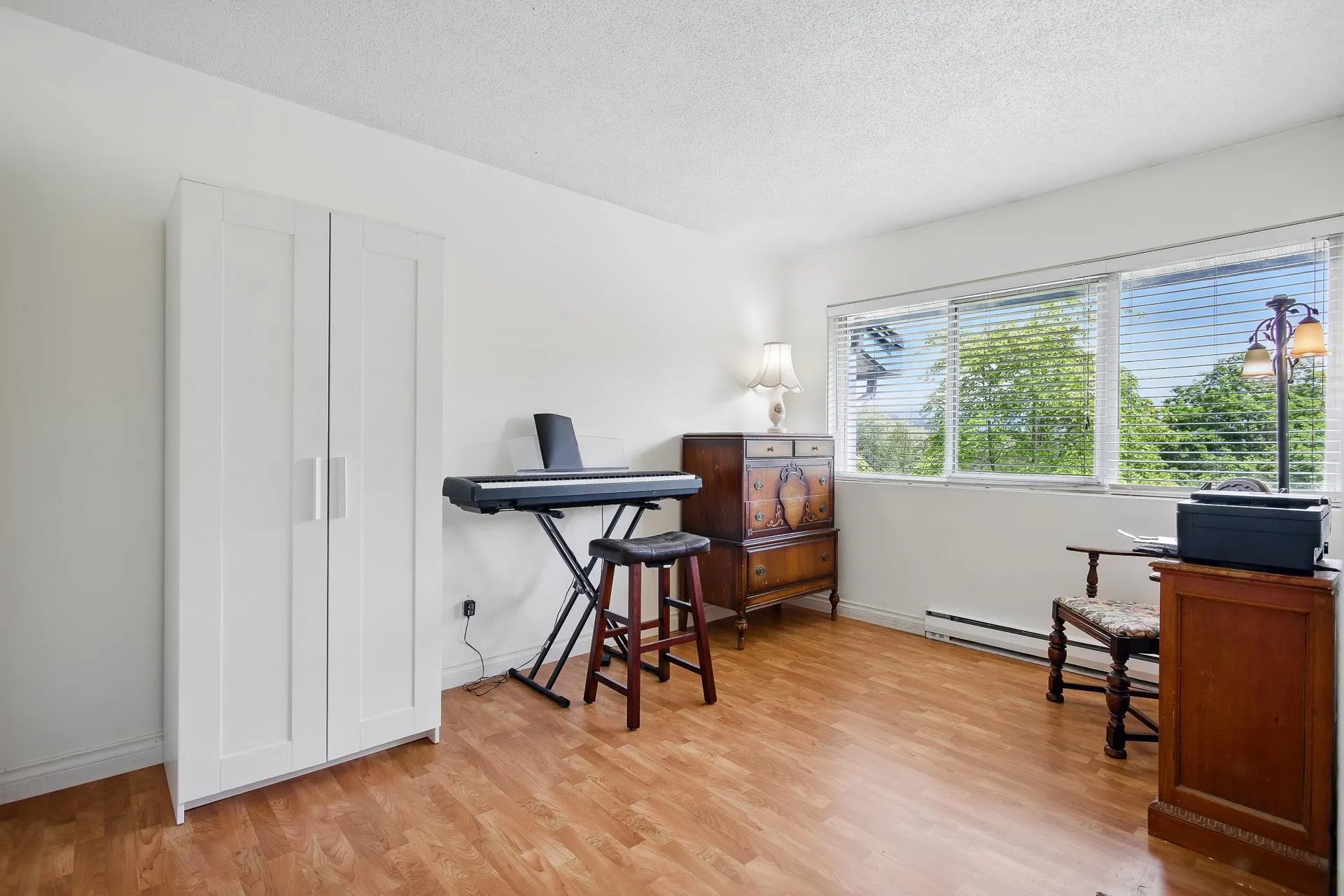 1087 Cecile Drive