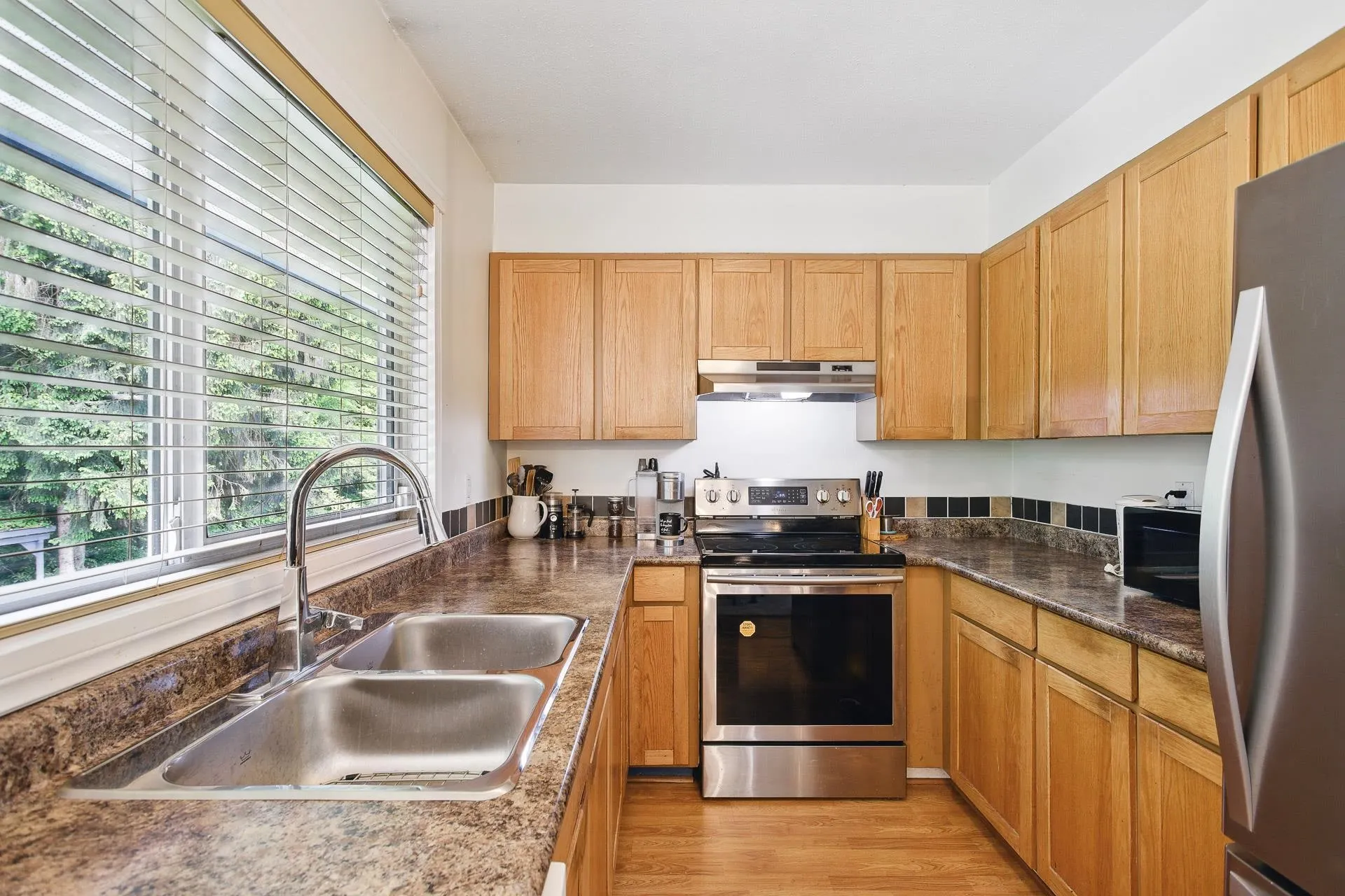 1087 Cecile Drive