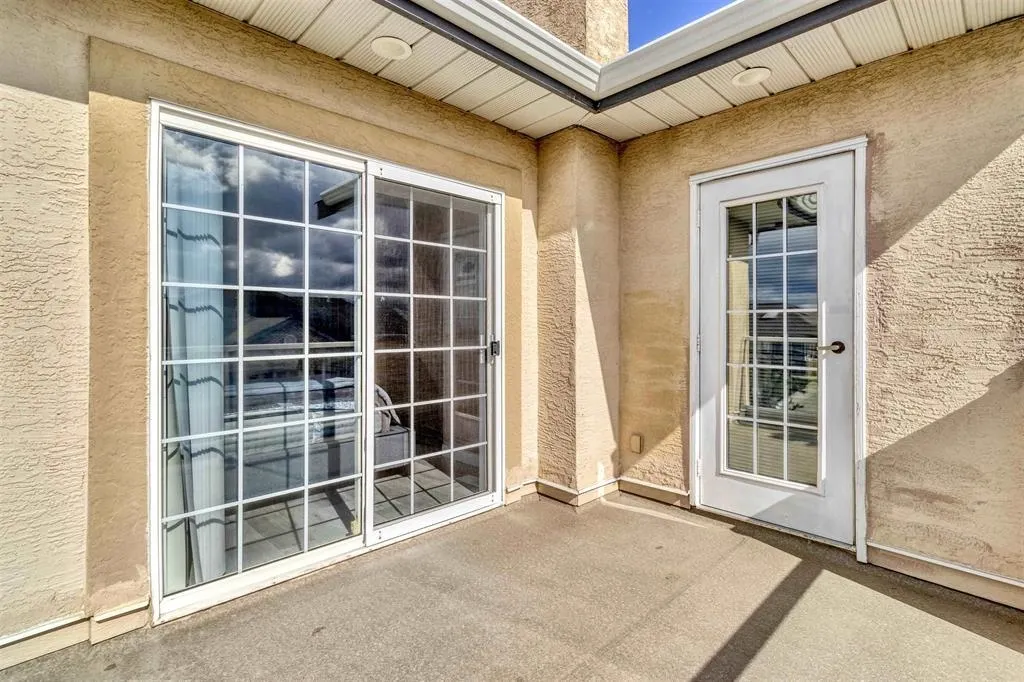 17 31445 Upper Maclure Road