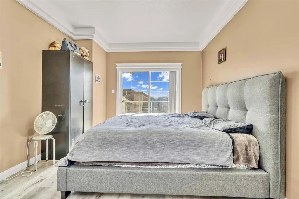 17 31445 Upper Maclure Road