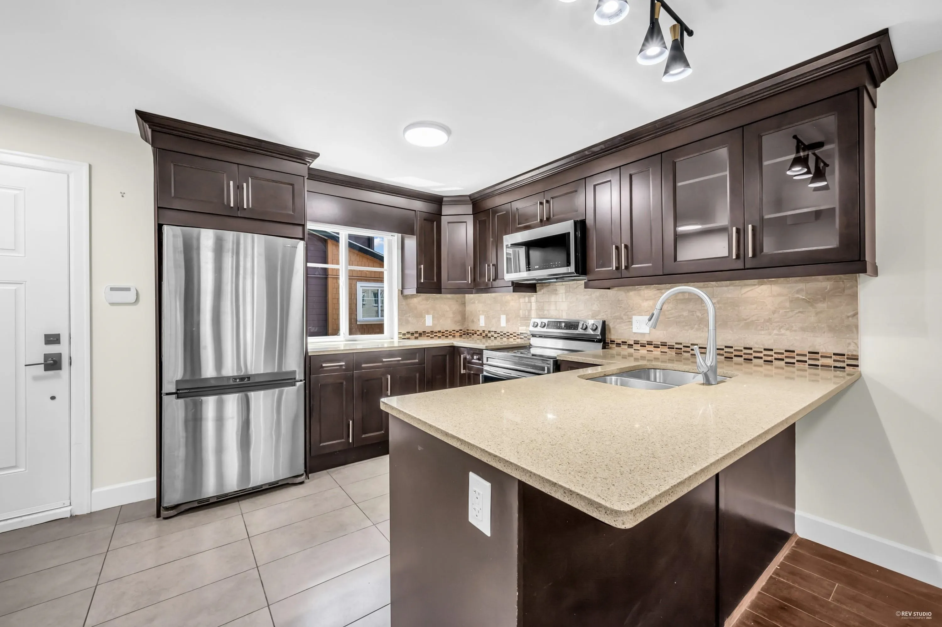 201 423 8th Street
