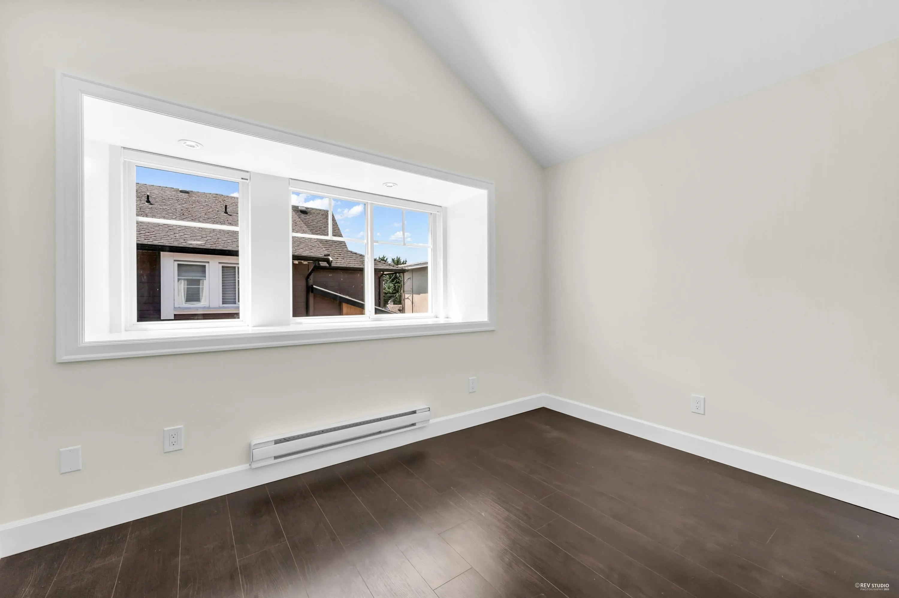201 423 8th Street