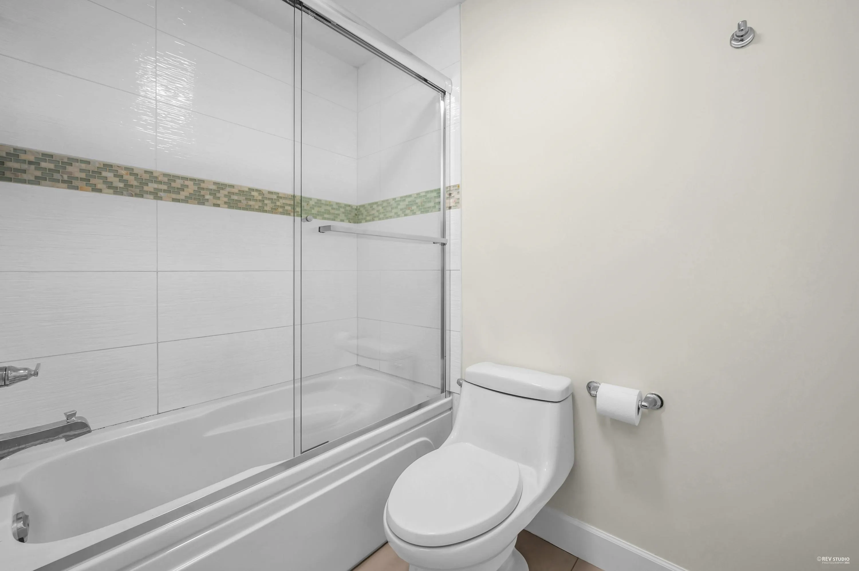 201 423 8th Street