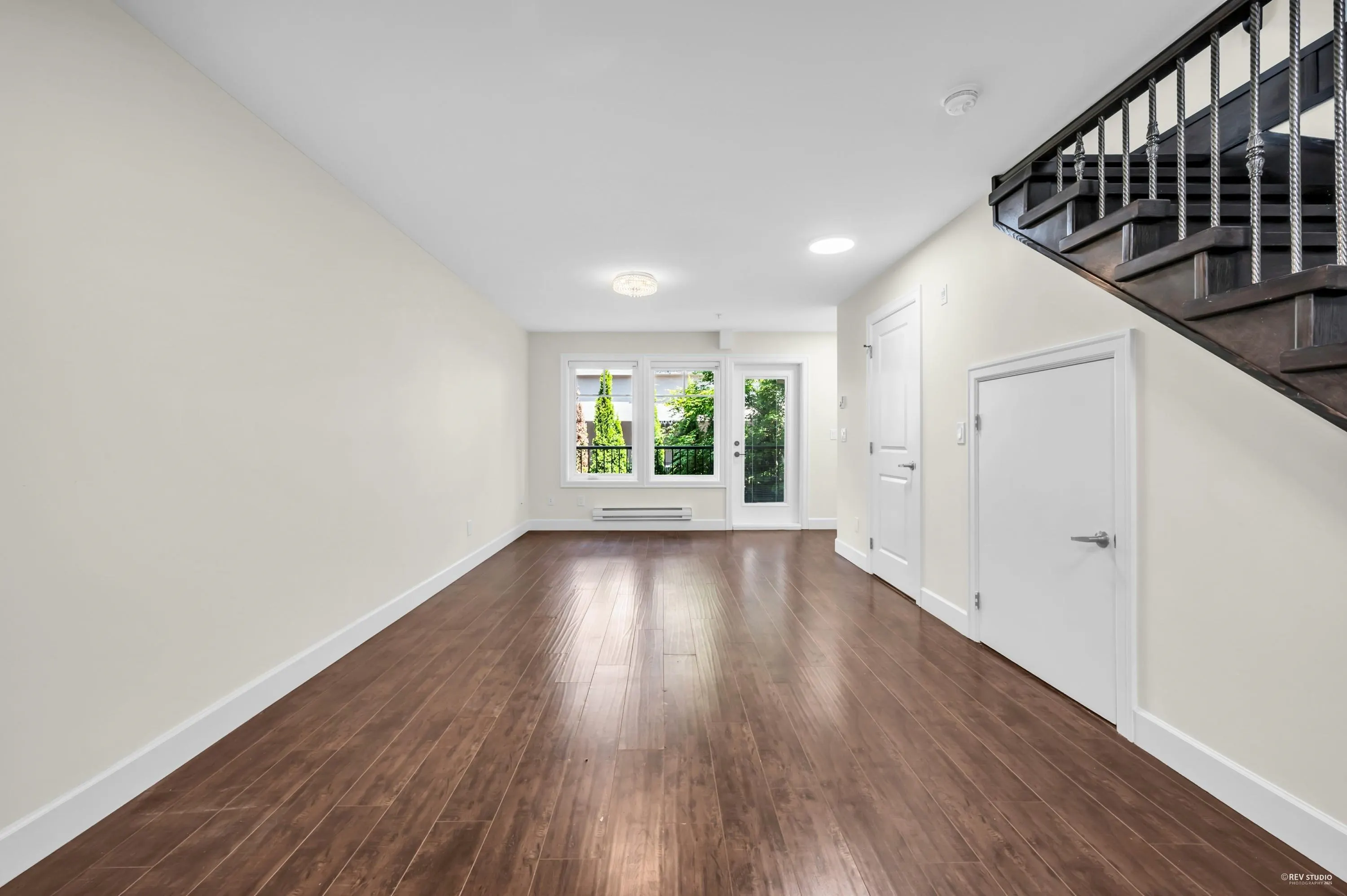 201 423 8th Street