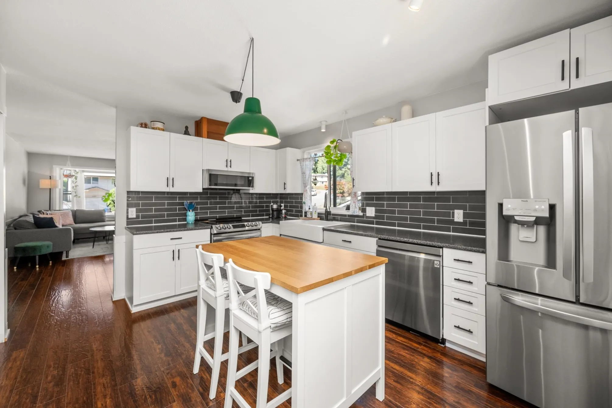 32450 Grebe Crescent
