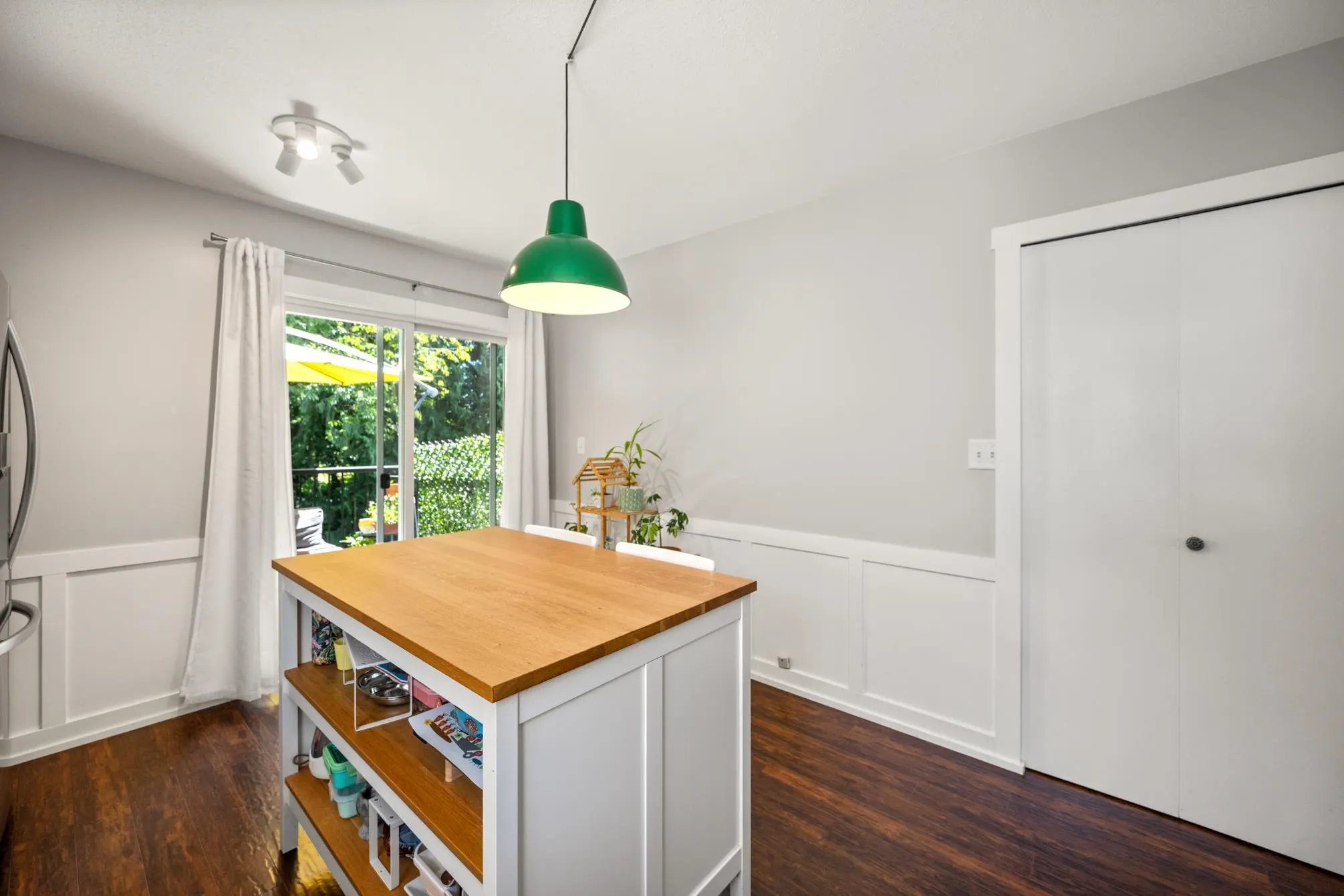 32450 Grebe Crescent