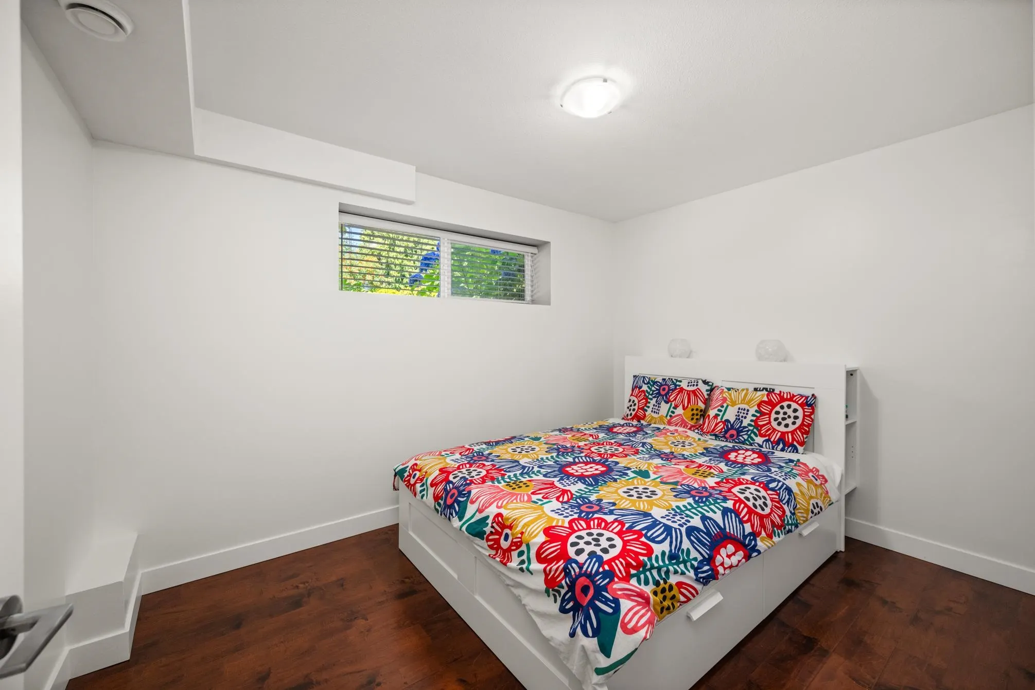 32450 Grebe Crescent