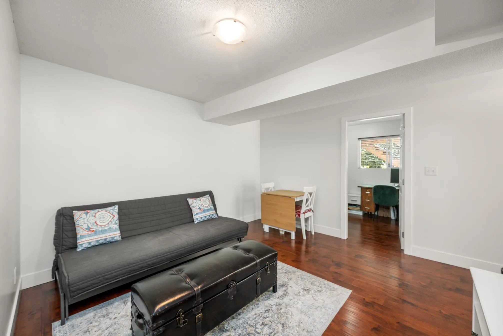32450 Grebe Crescent