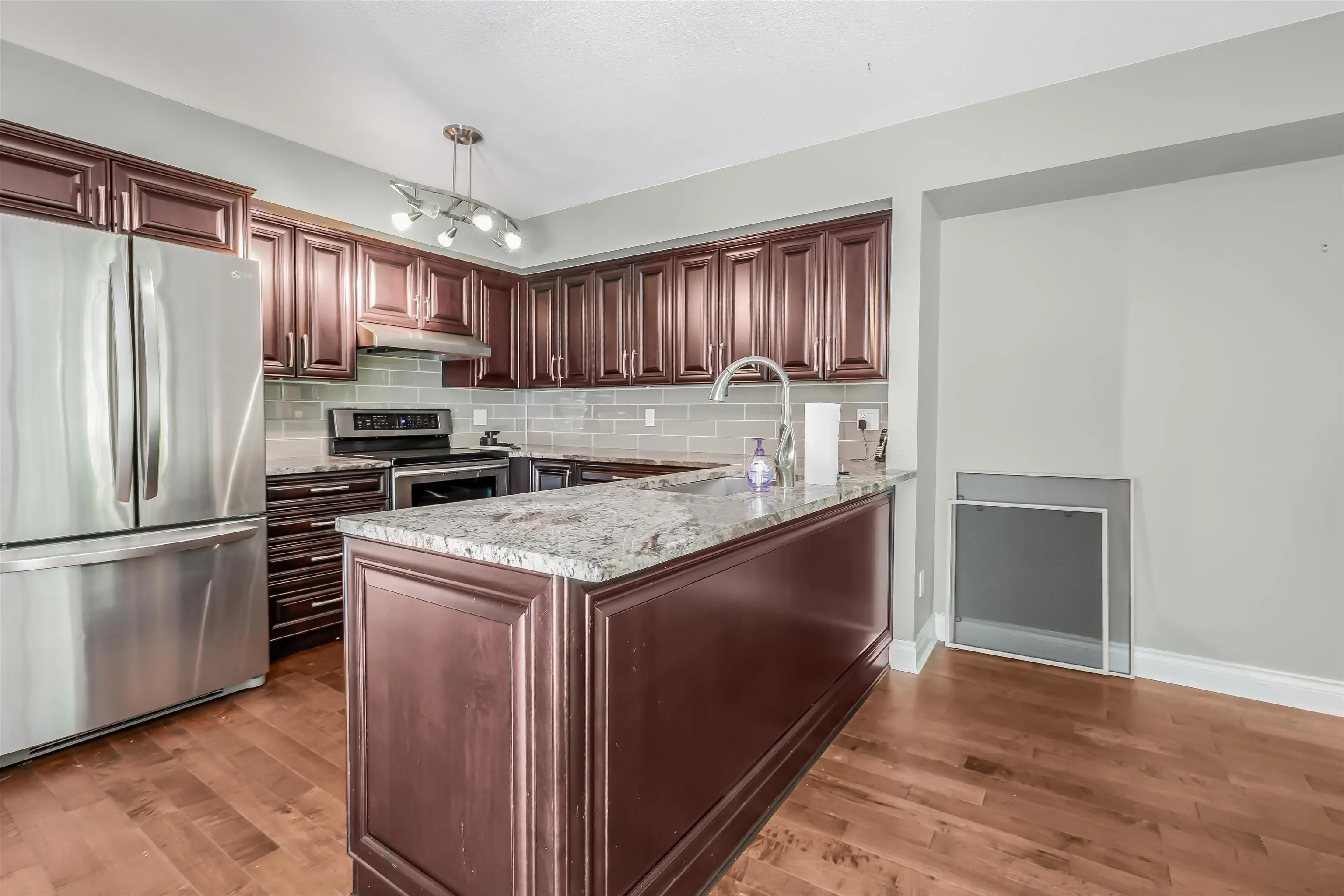 101 180 Ravine Drive