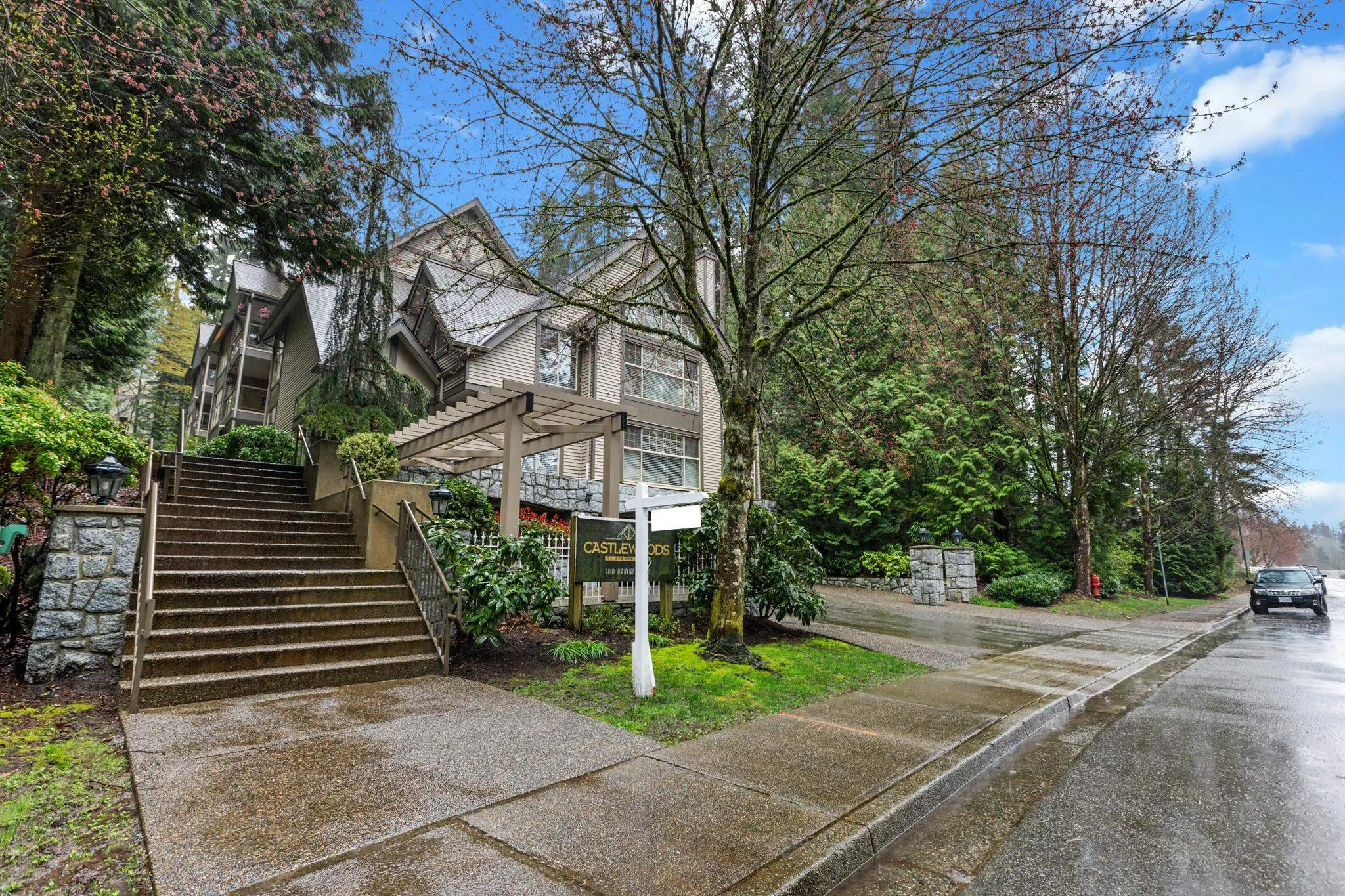 101 180 Ravine Drive