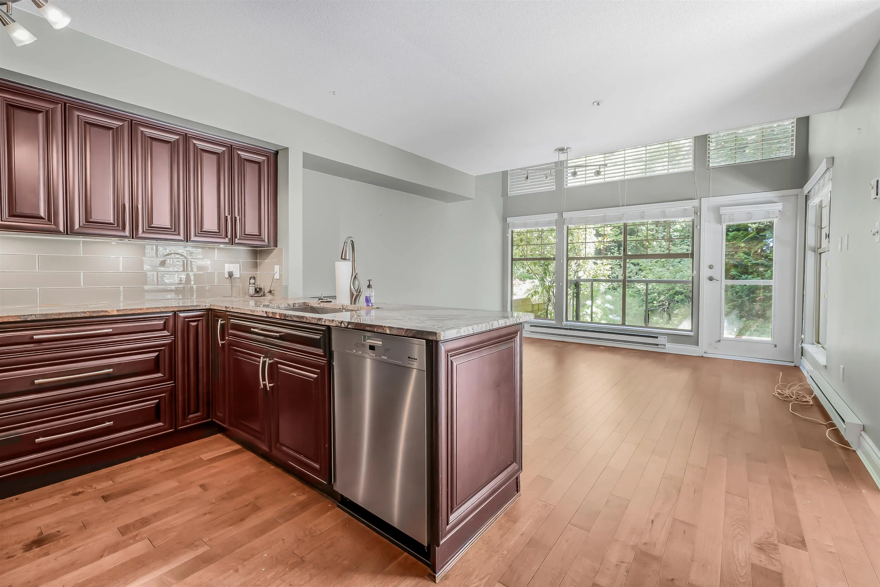 101 180 Ravine Drive