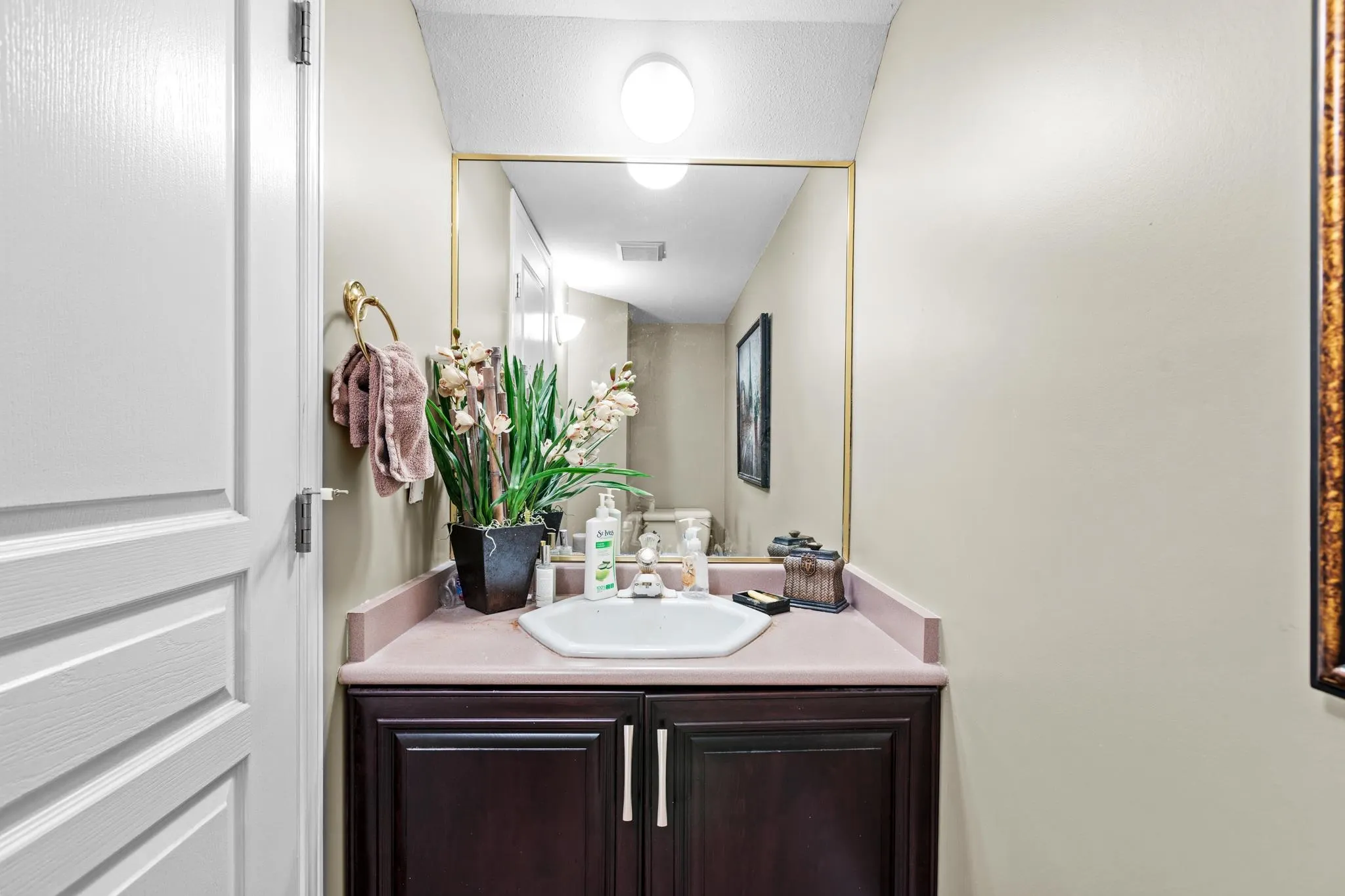 101 180 Ravine Drive