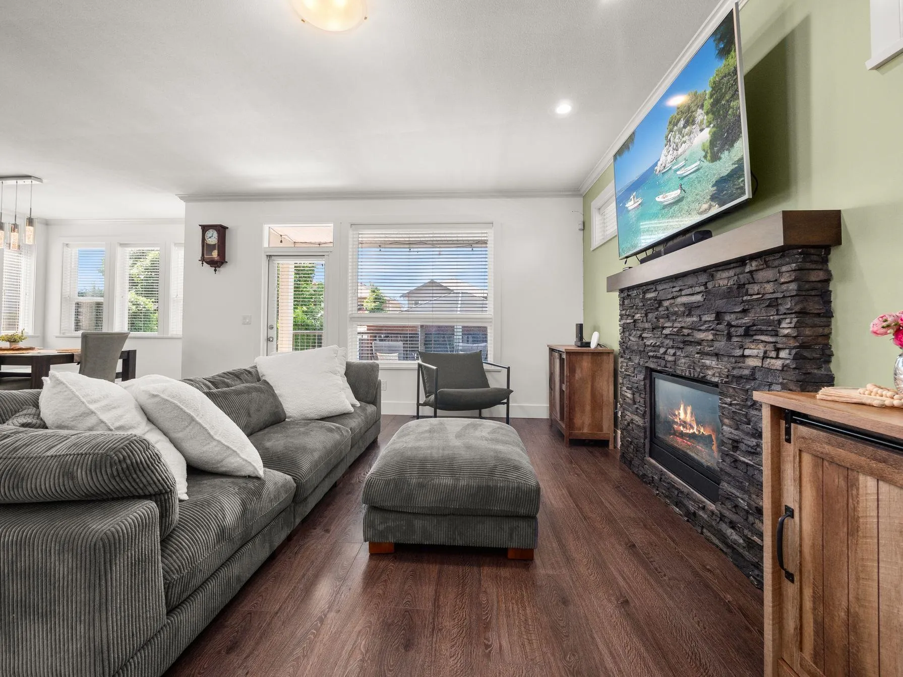 10273 Manor Drive