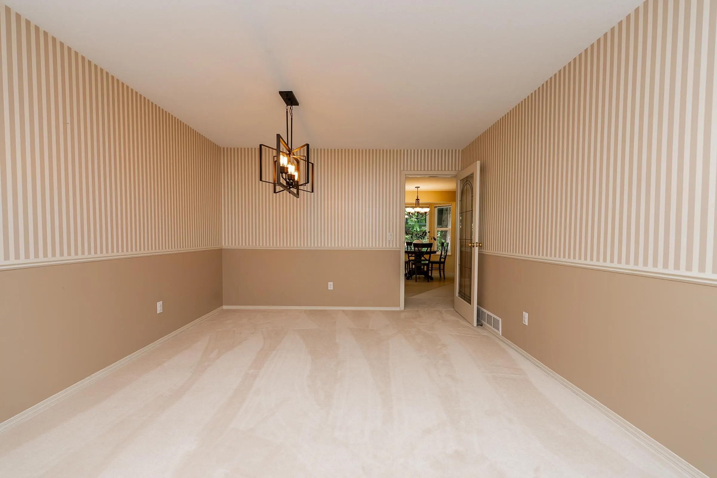 87 101 Parkside Drive