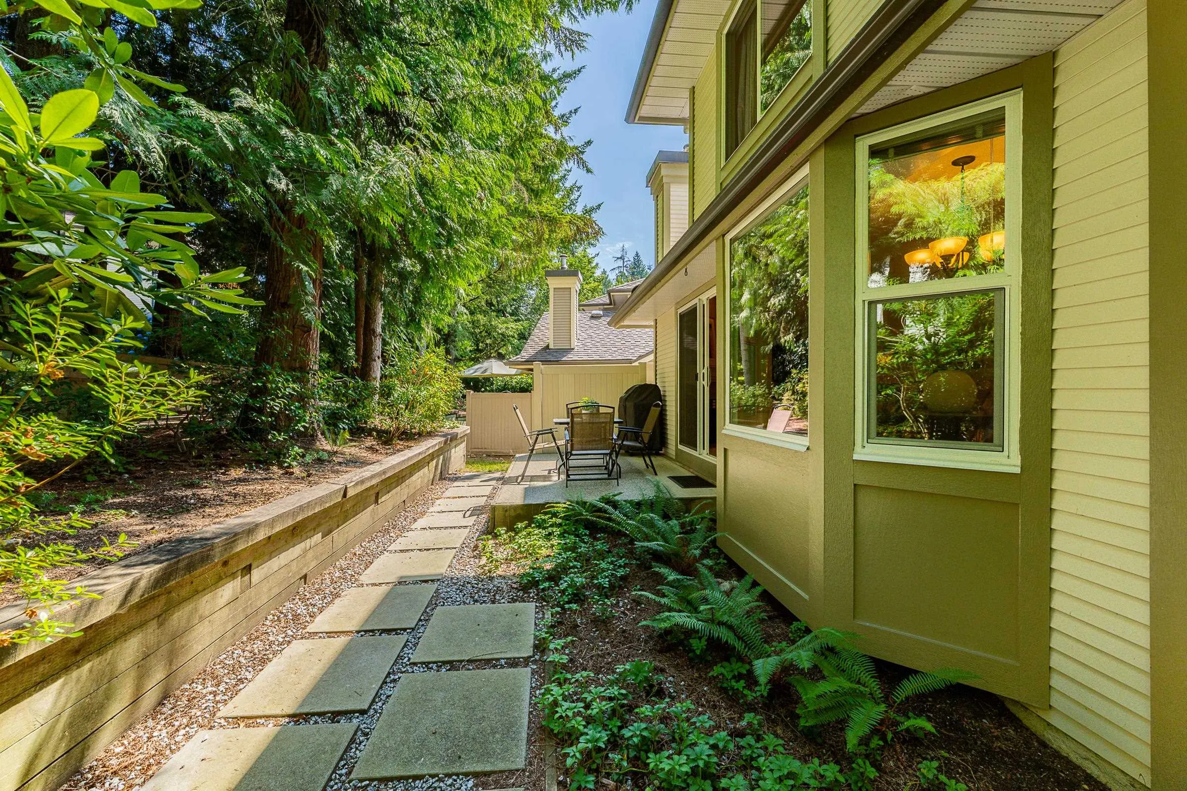 87 101 Parkside Drive