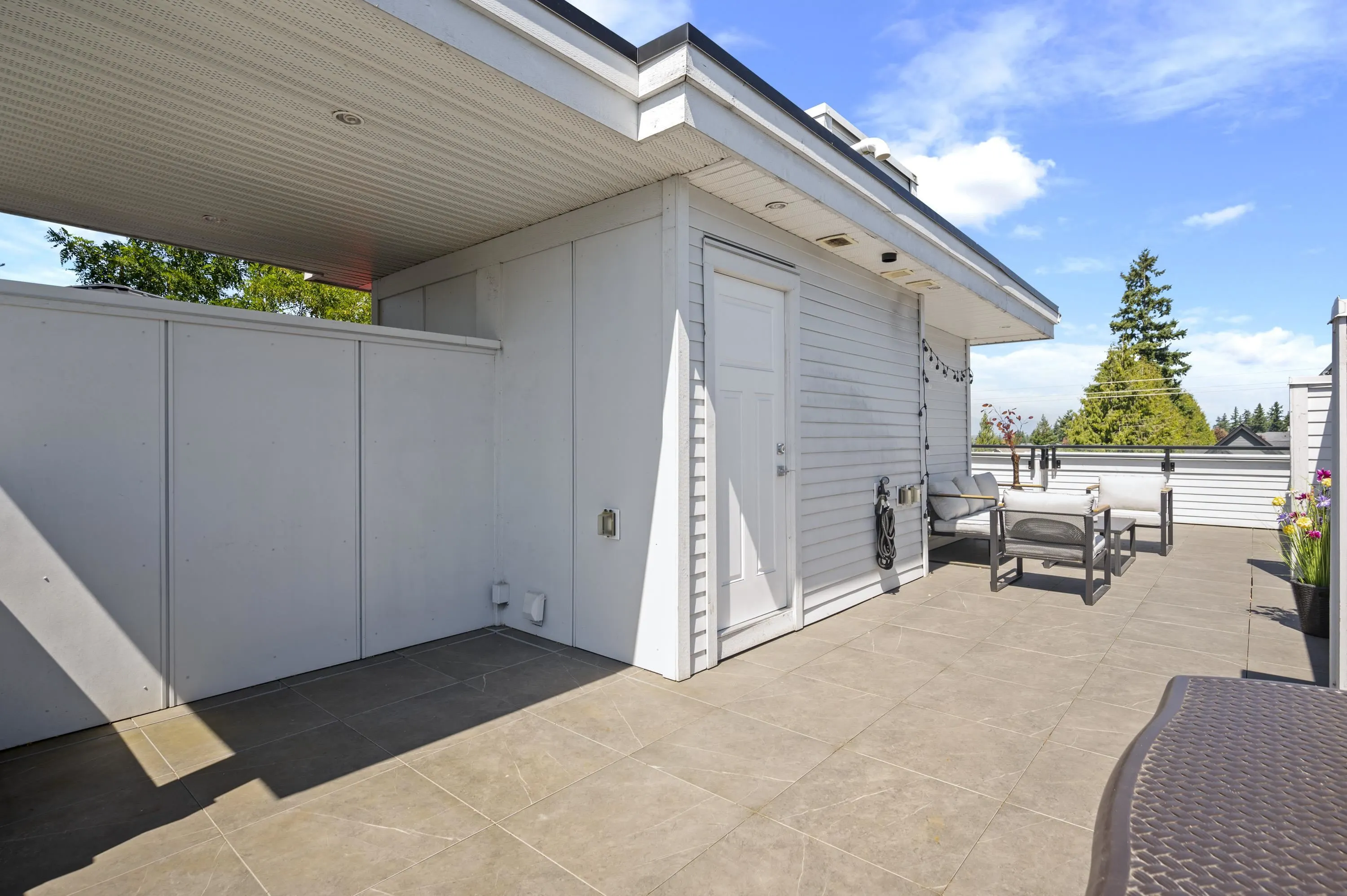 20 16337 23a Avenue