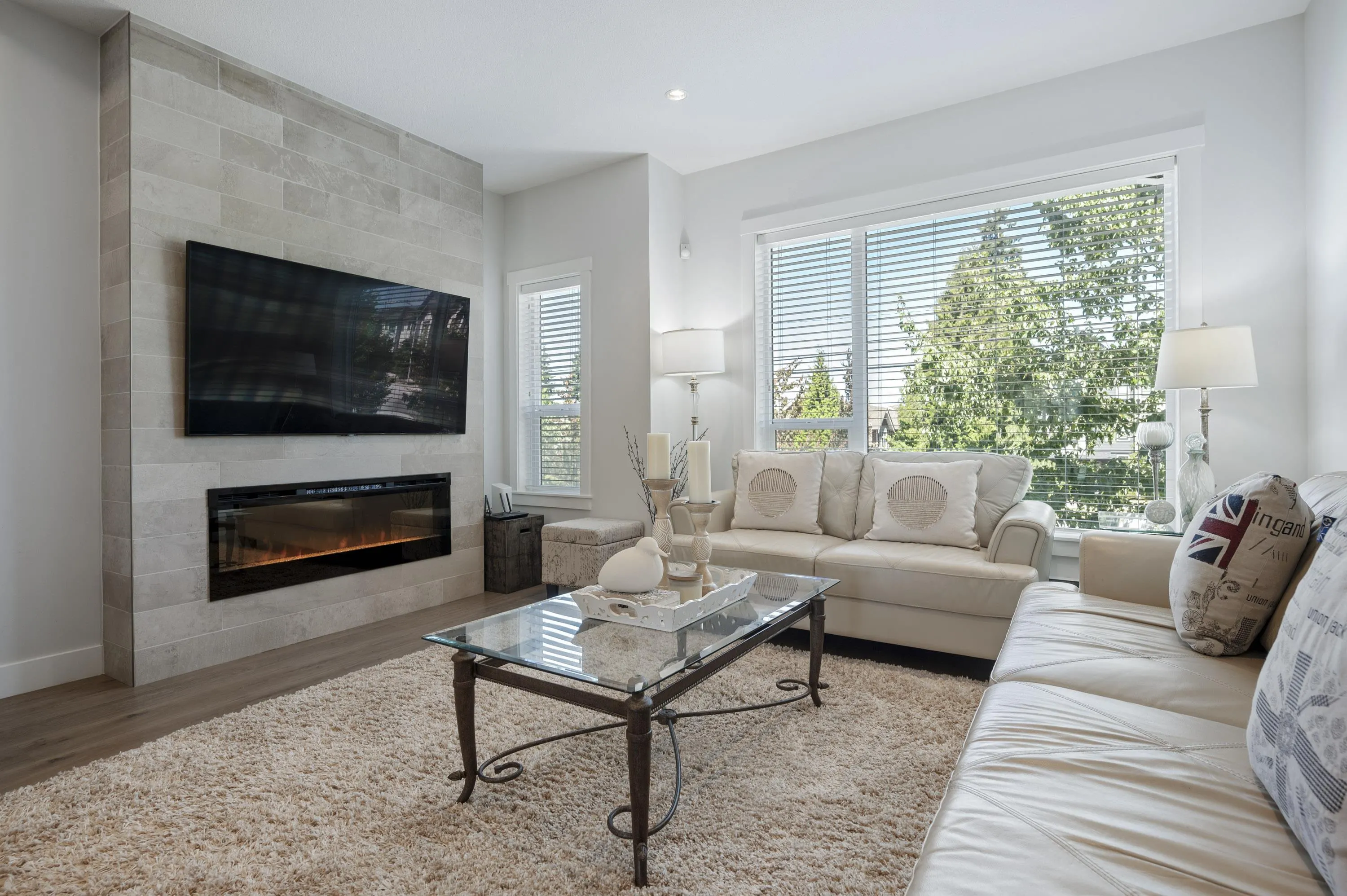 20 16337 23a Avenue