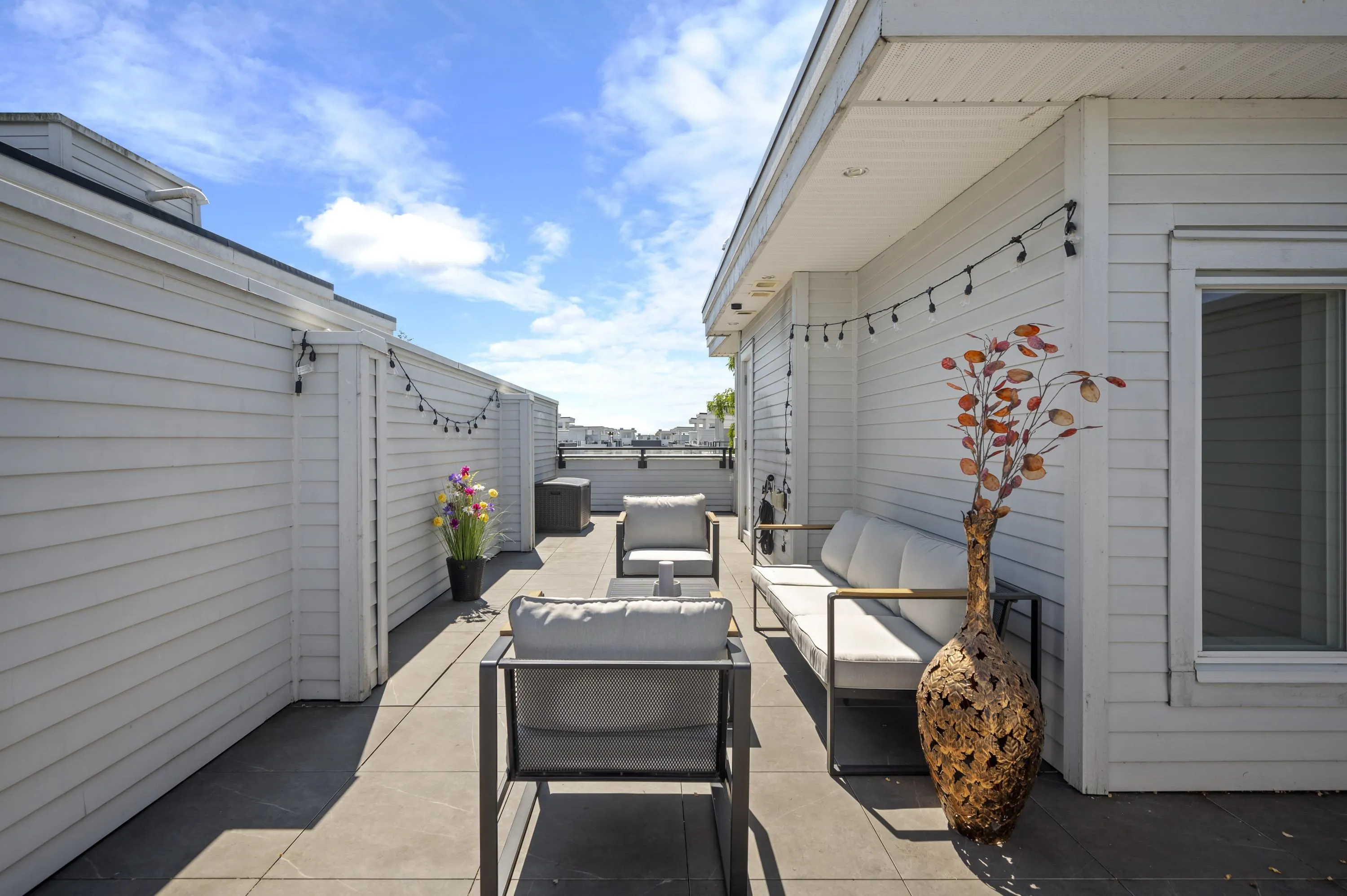 20 16337 23a Avenue
