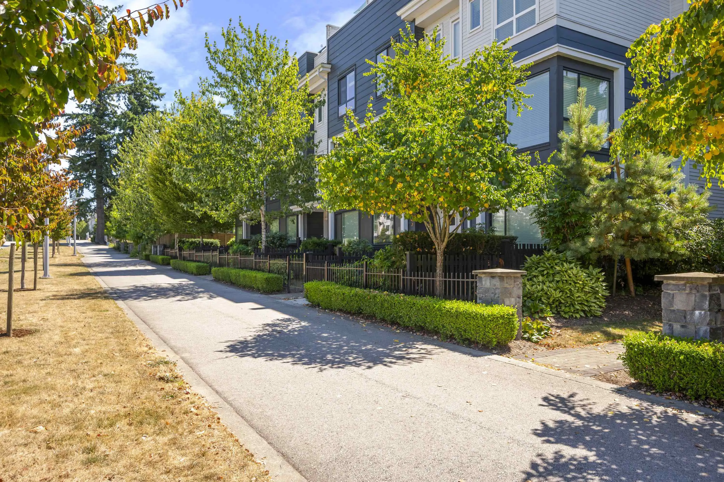 20 16337 23a Avenue