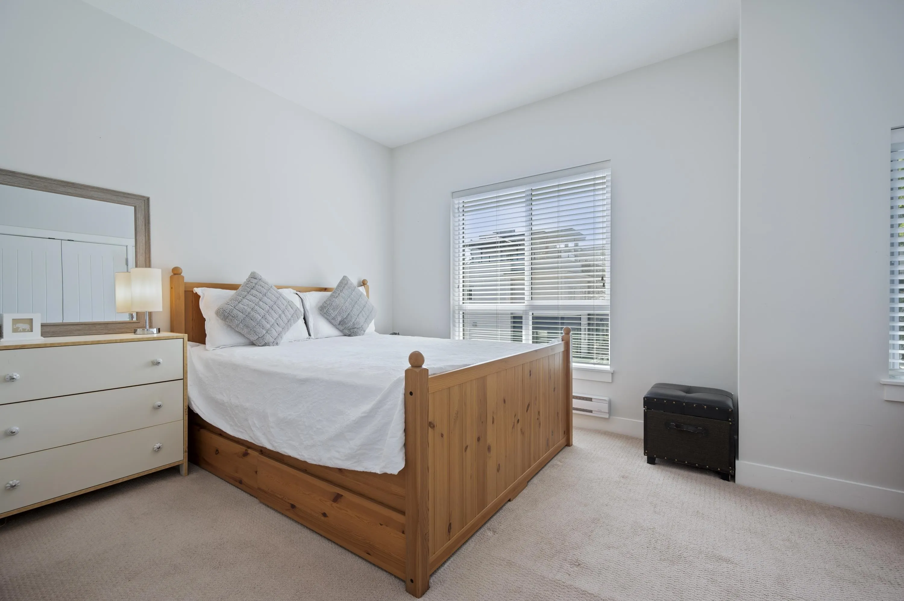 20 16337 23a Avenue