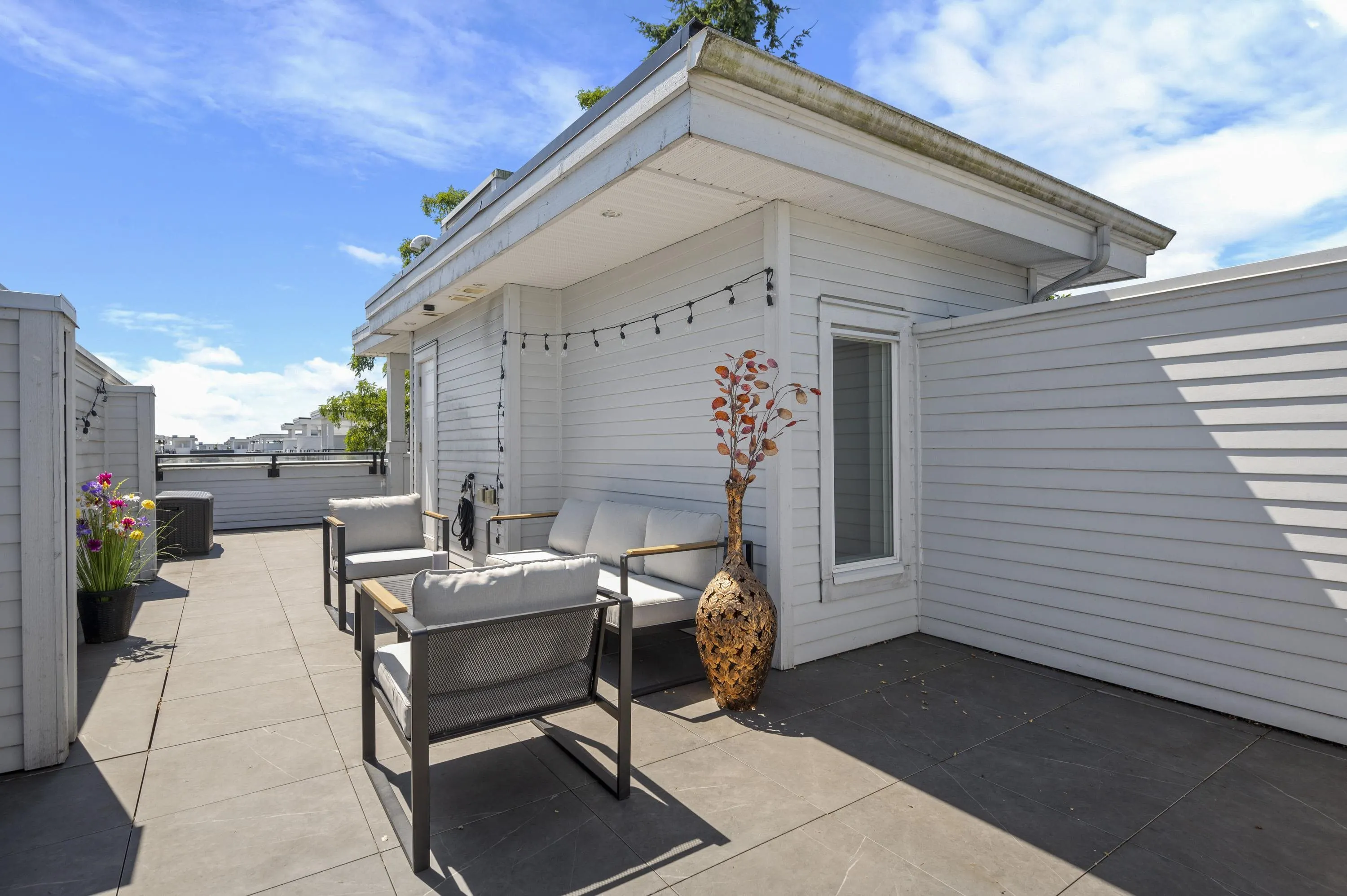 20 16337 23a Avenue