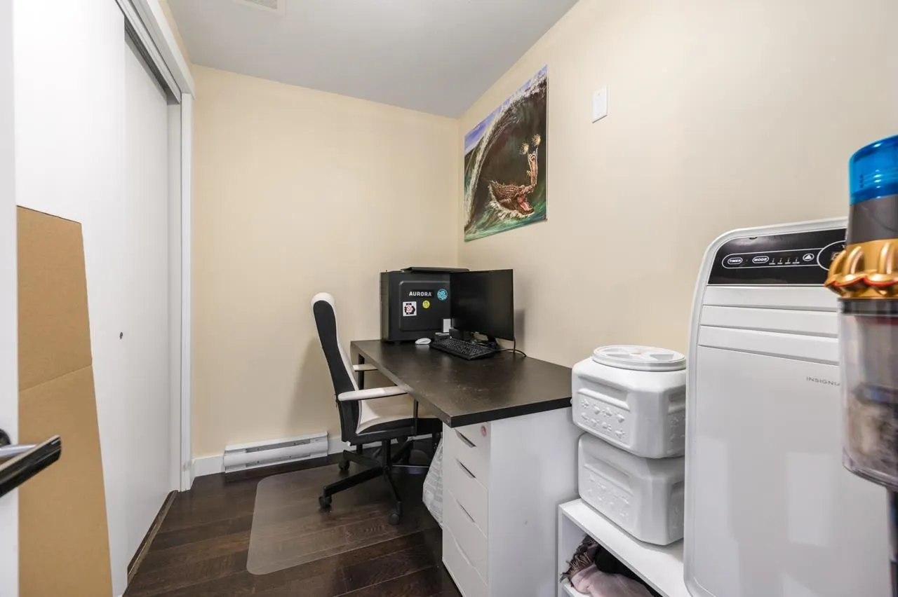 320 7777 Royal Oak Avenue