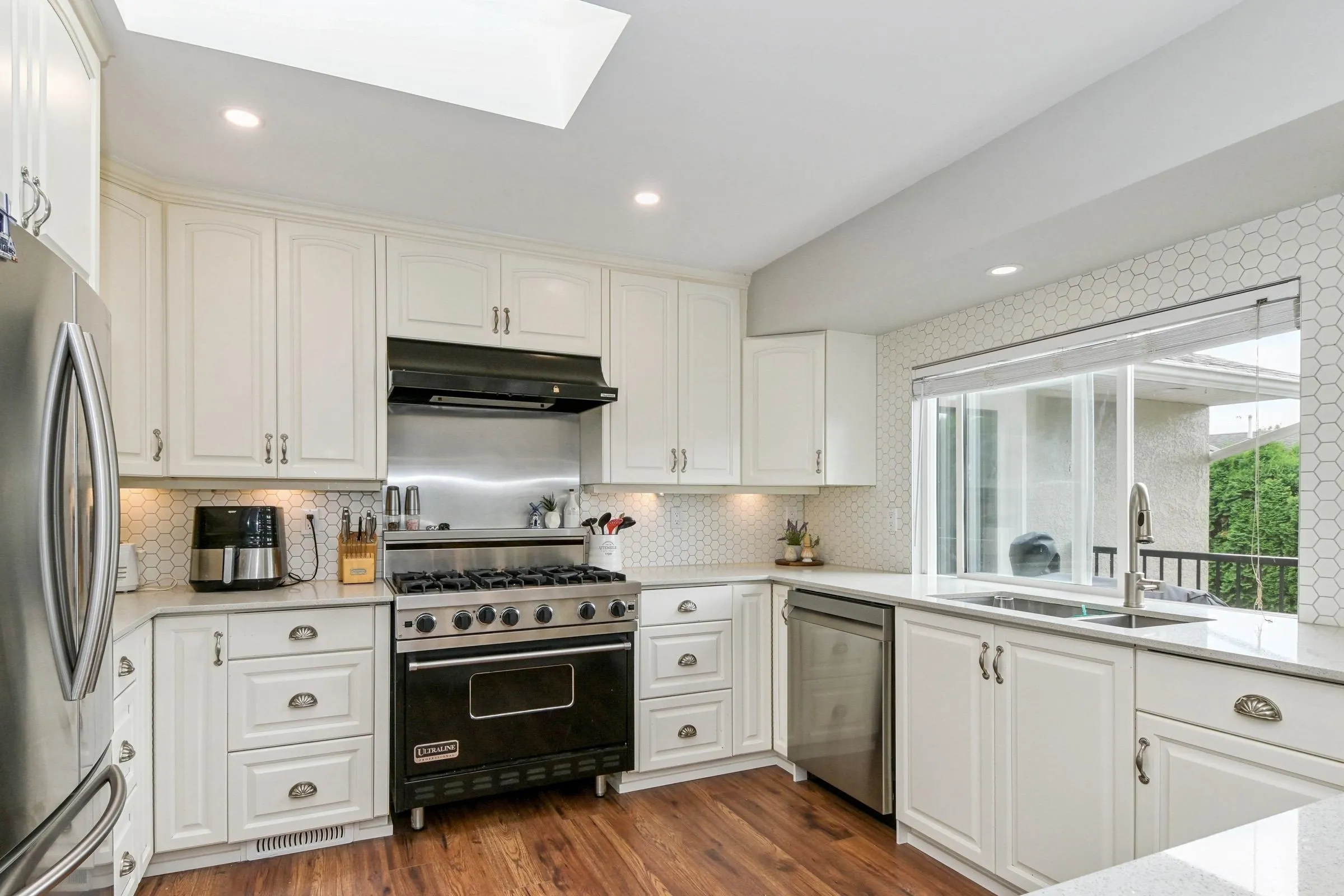 1850 Sinclair Place