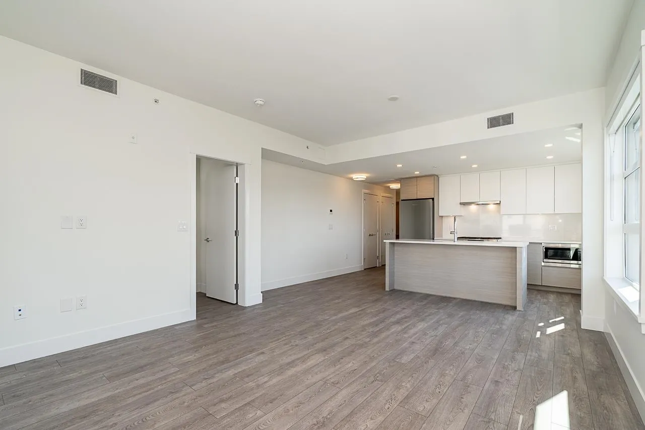 313 4788 Hastings Street