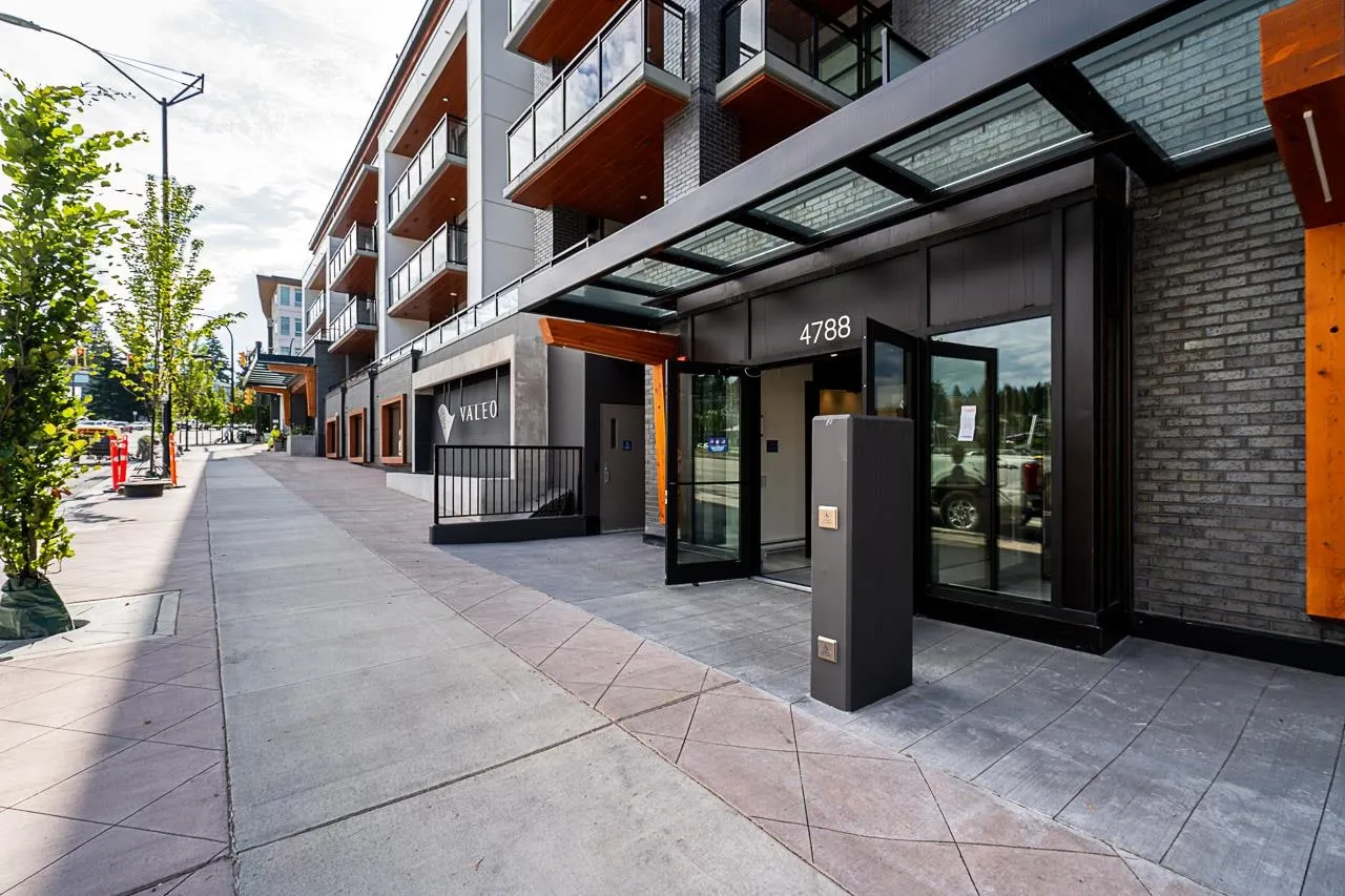 313 4788 Hastings Street