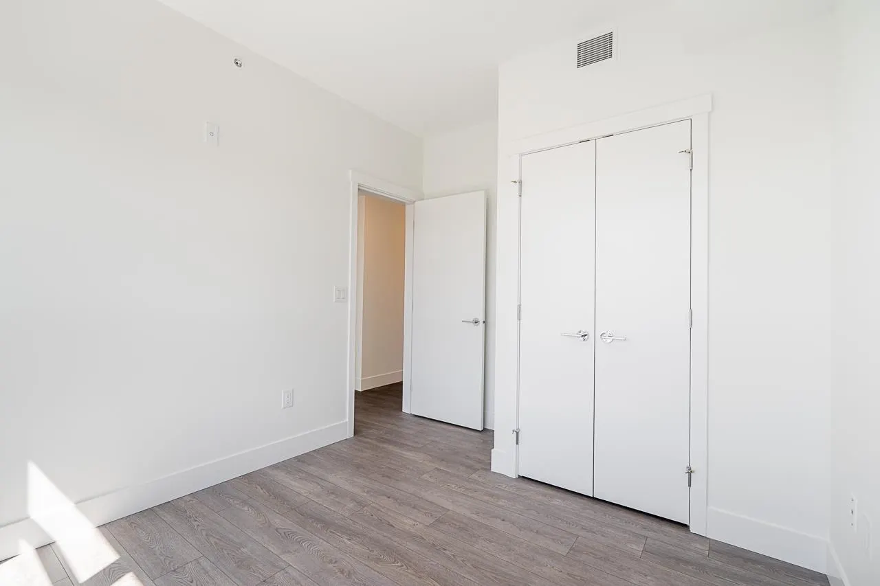 313 4788 Hastings Street